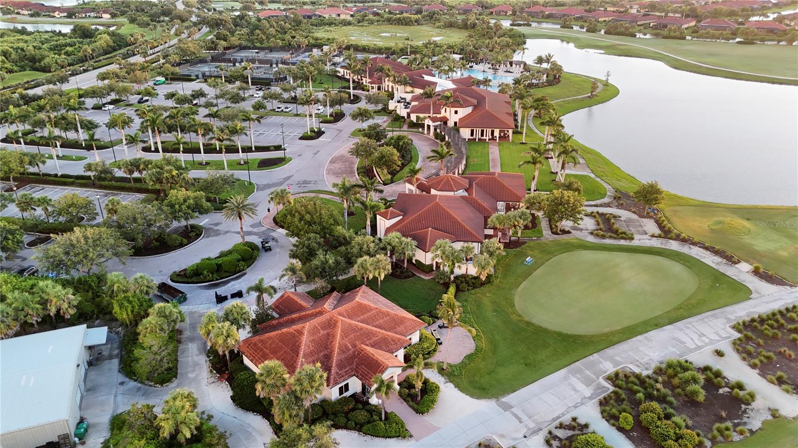 SARASOTA NATIONAL - Residential