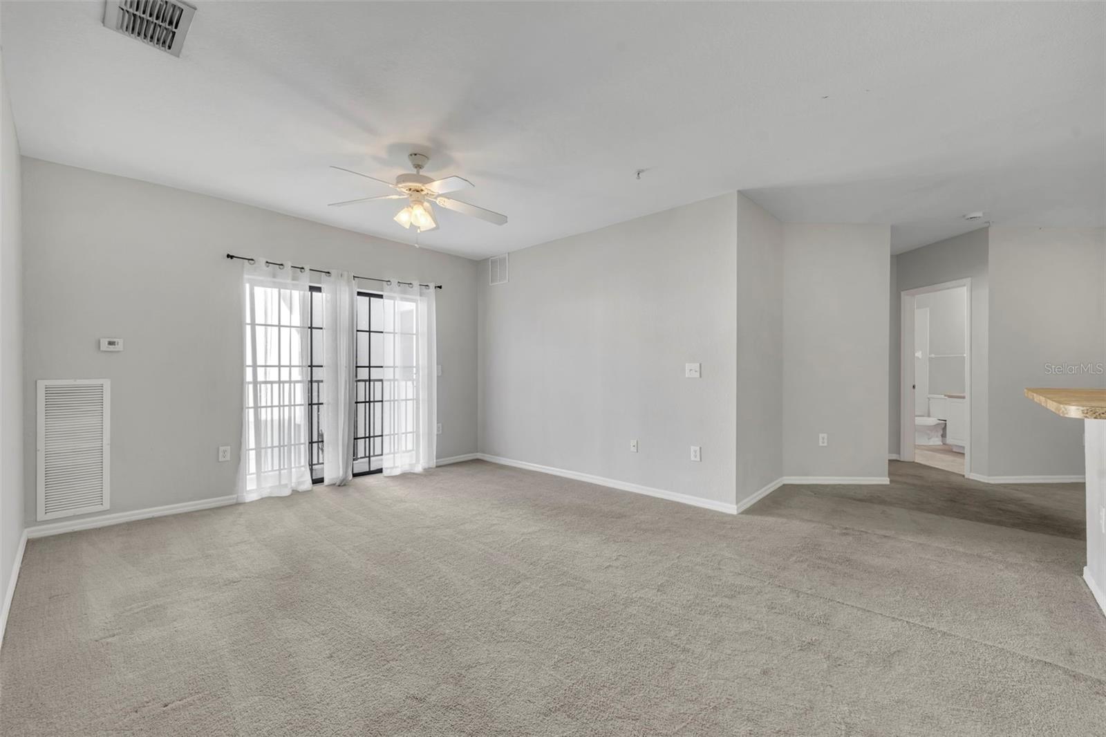 REGISTRY/MICHIGAN PARK - Residential