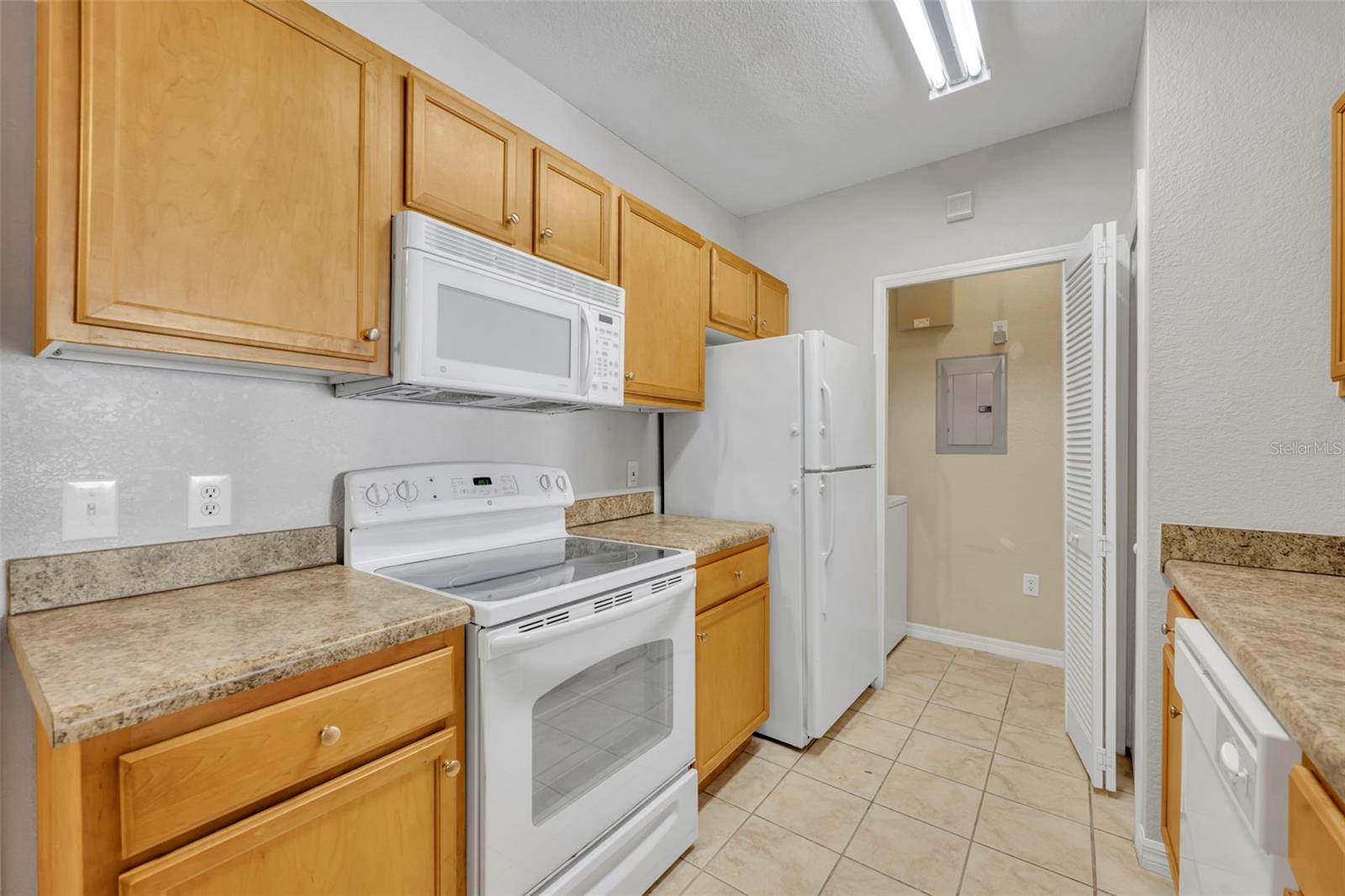 REGISTRY/MICHIGAN PARK - Residential