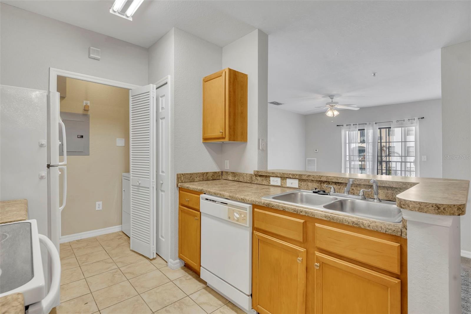 REGISTRY/MICHIGAN PARK - Residential