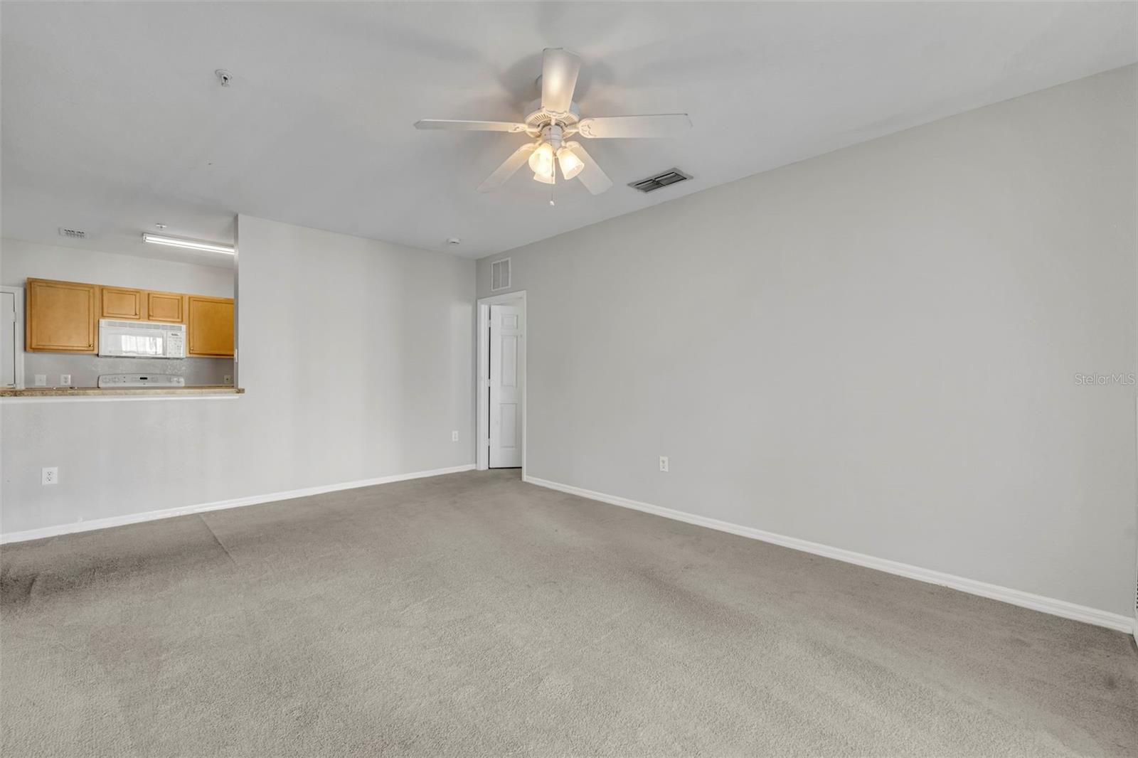 REGISTRY/MICHIGAN PARK - Residential