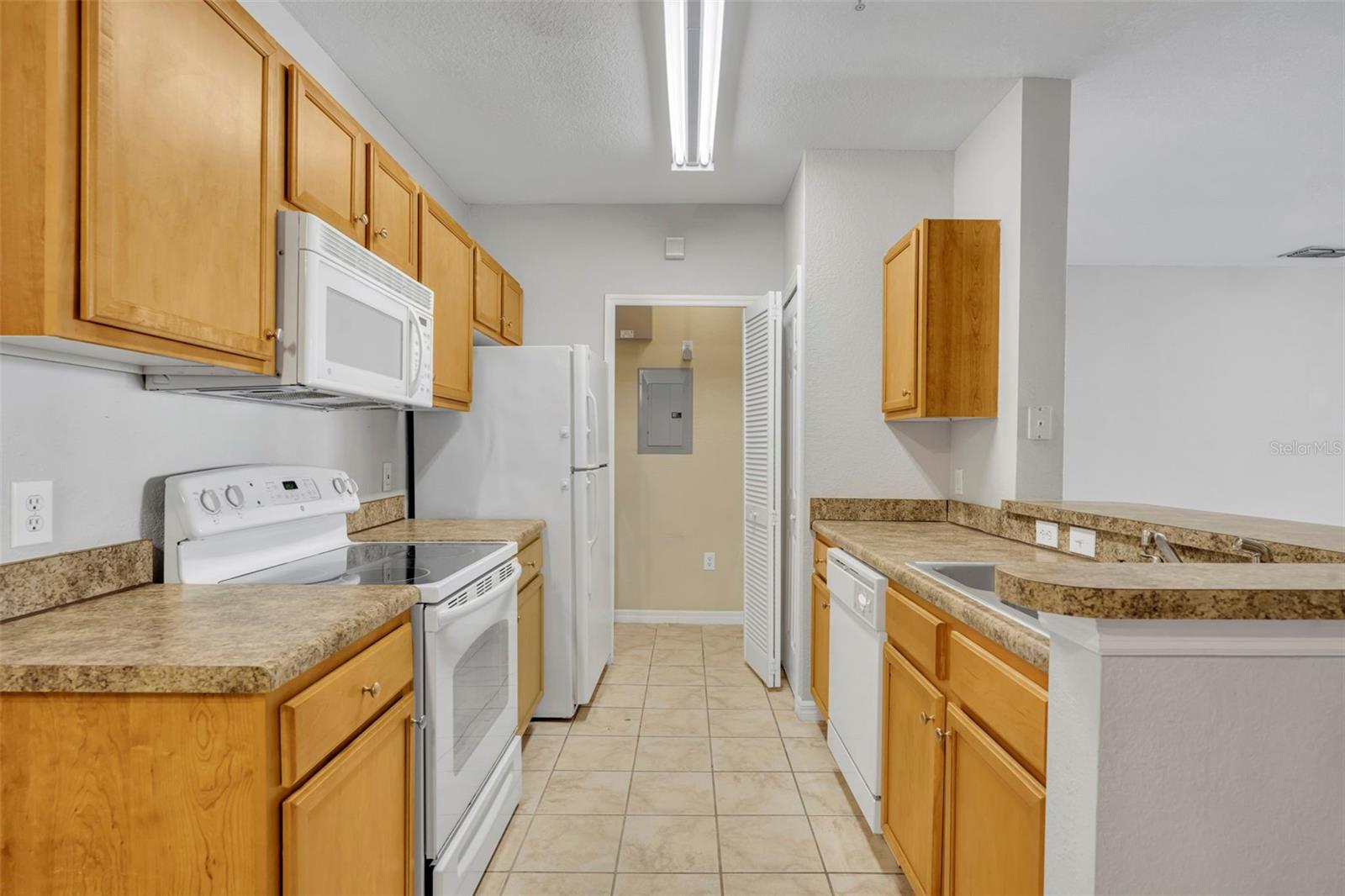 REGISTRY/MICHIGAN PARK - Residential