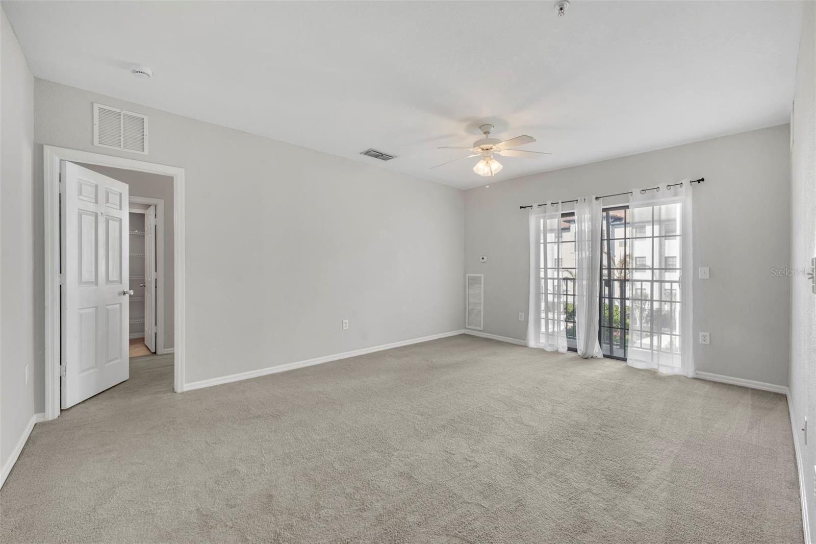 REGISTRY/MICHIGAN PARK - Residential