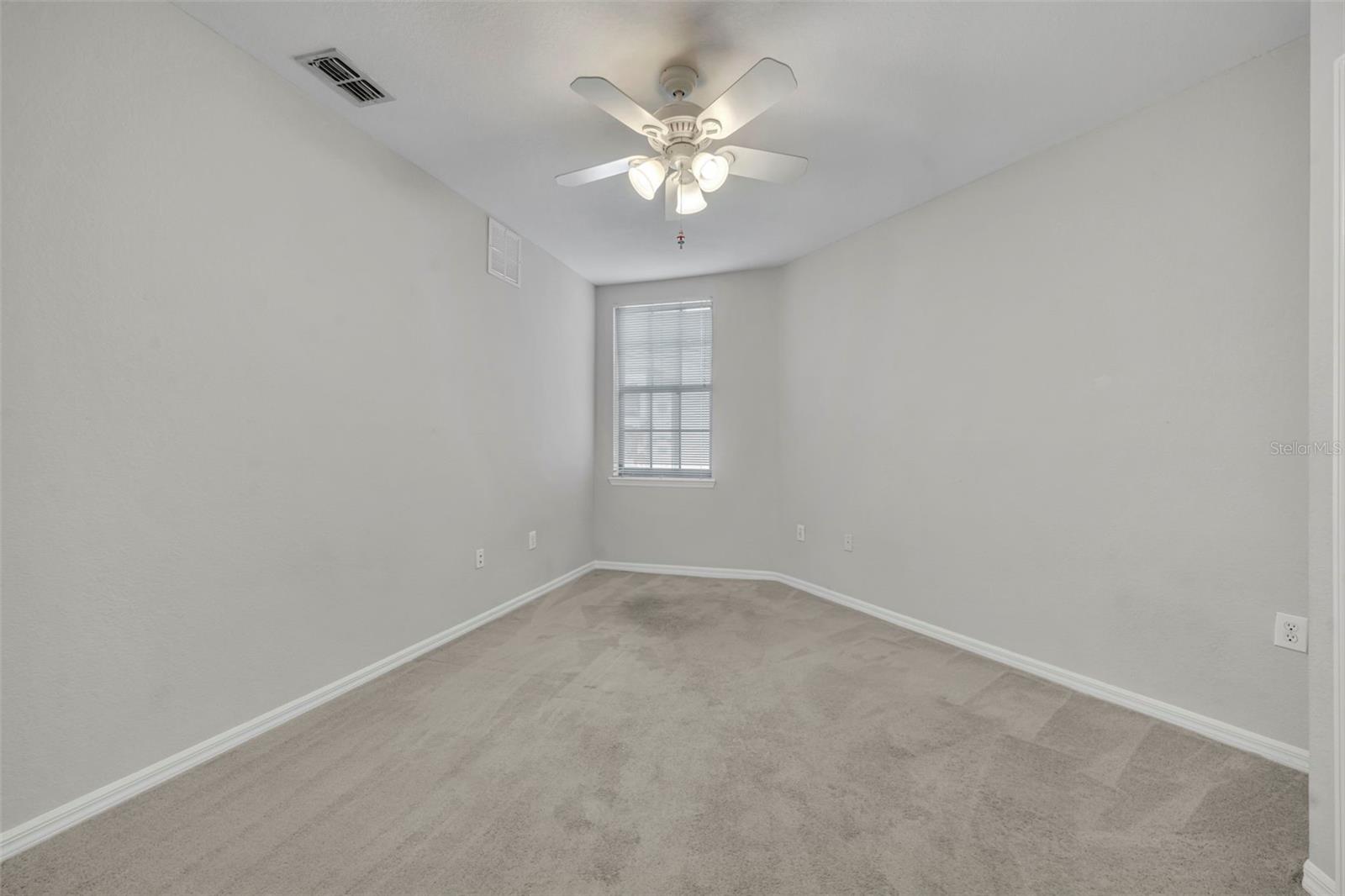 REGISTRY/MICHIGAN PARK - Residential