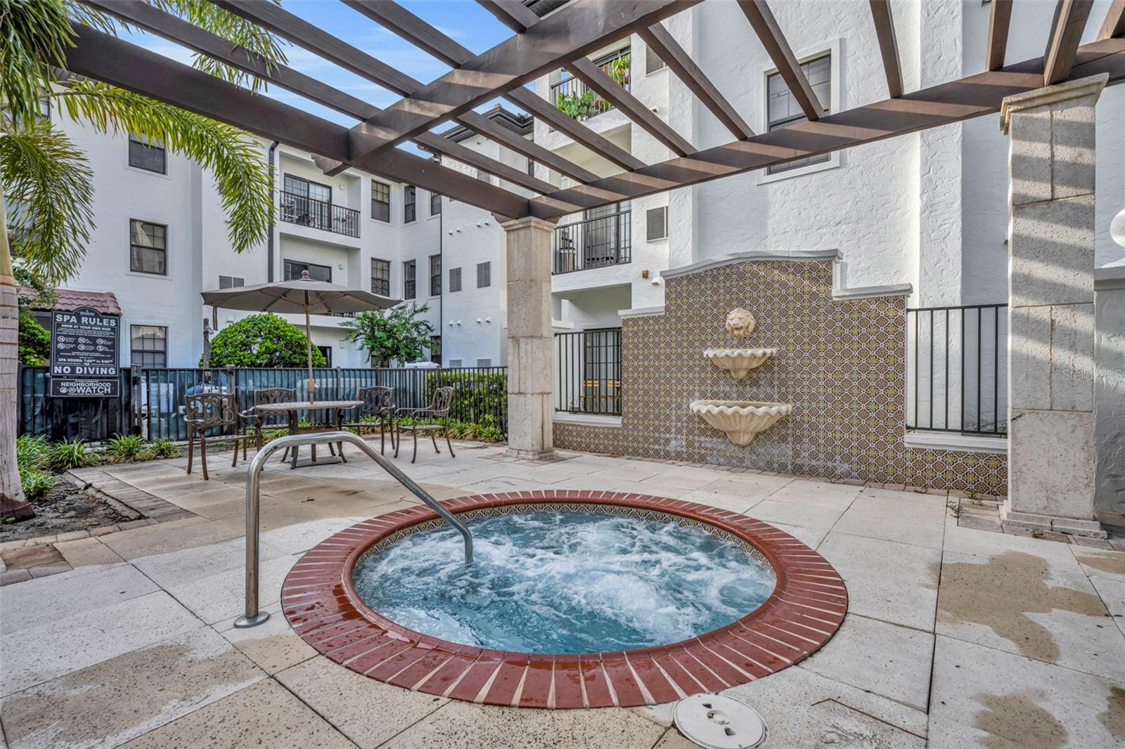 REGISTRY/MICHIGAN PARK - Residential