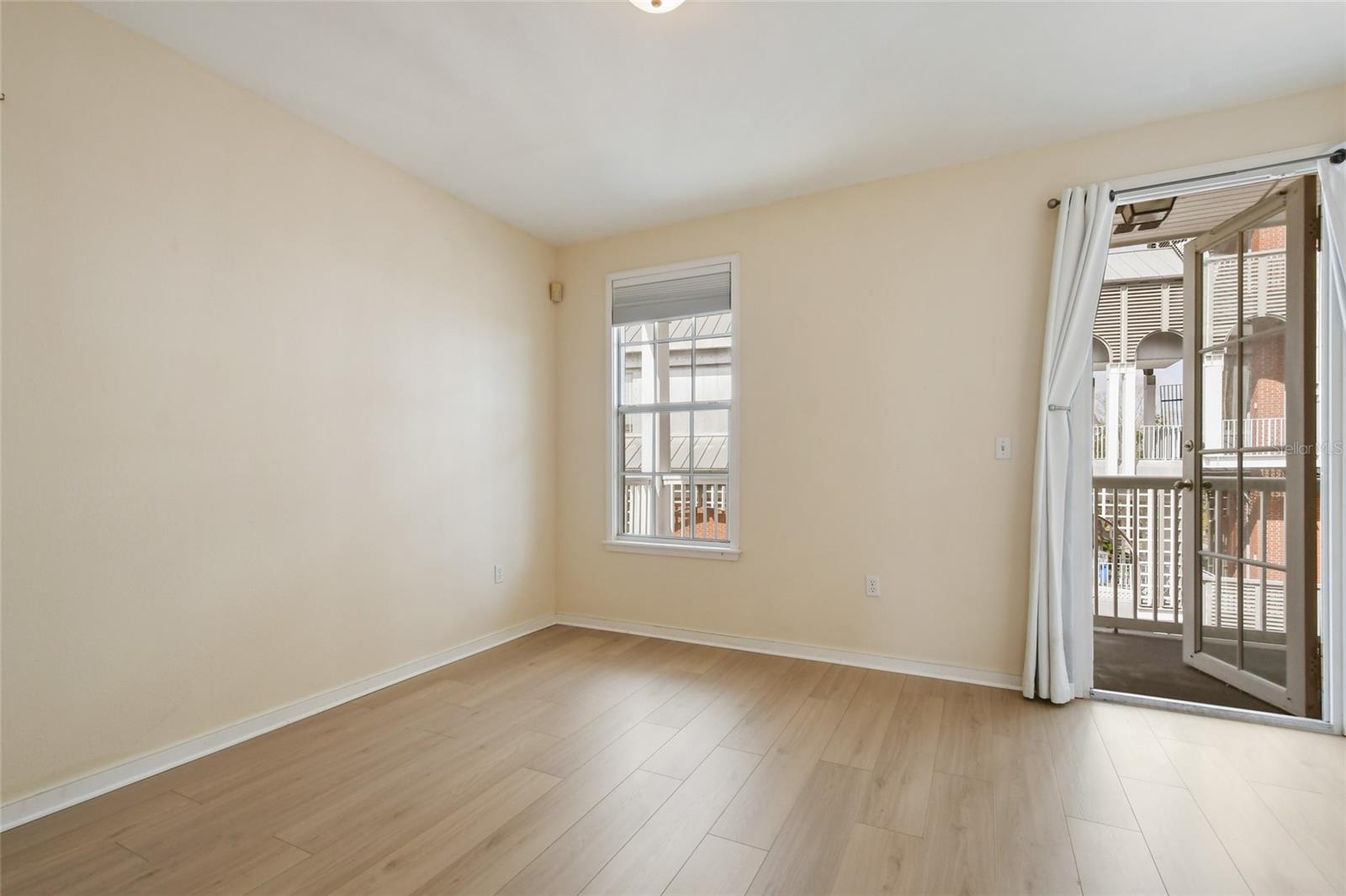 TOWN CENTER CONDOMINIUMS - Residential