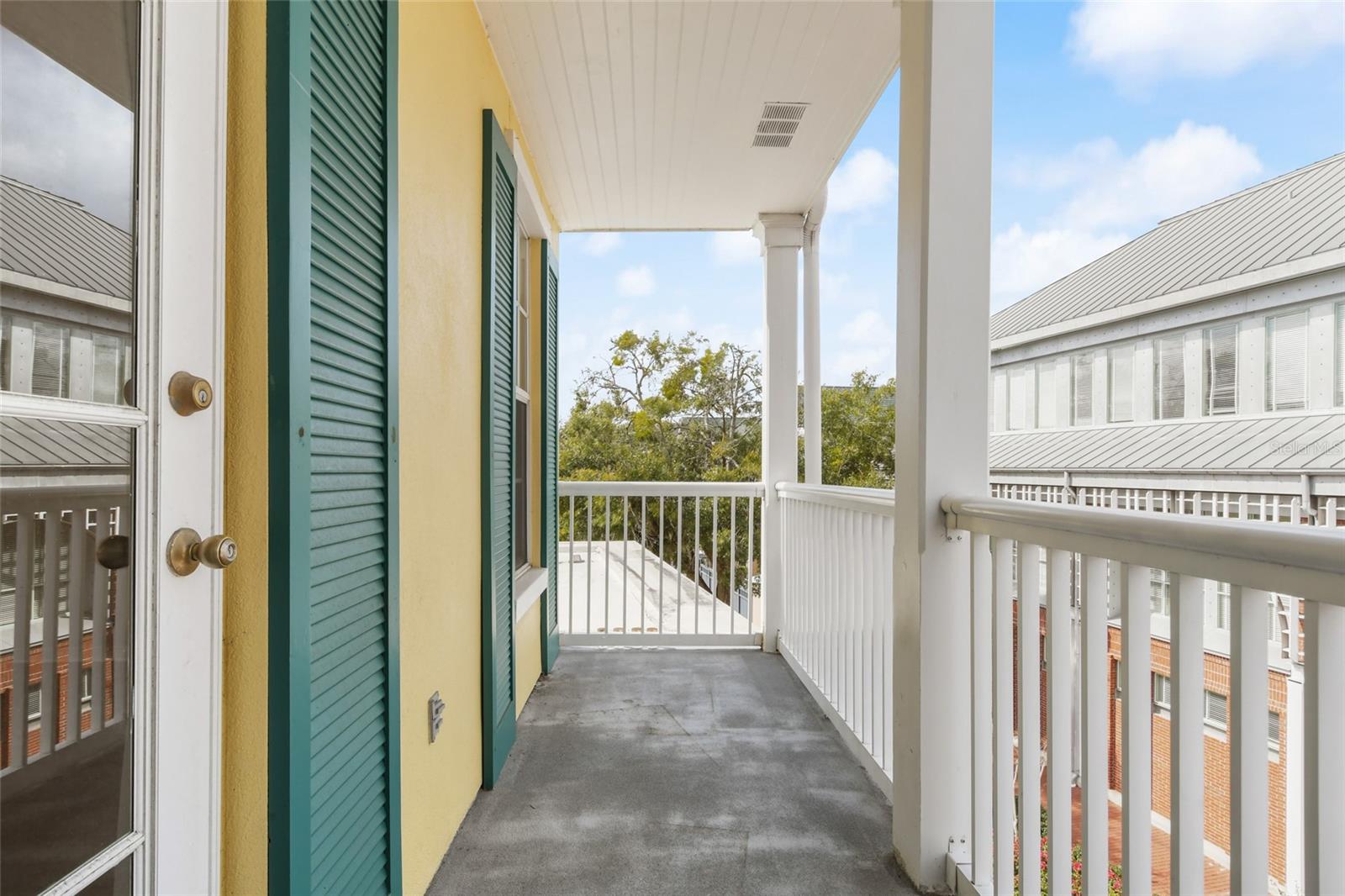 TOWN CENTER CONDOMINIUMS - Residential