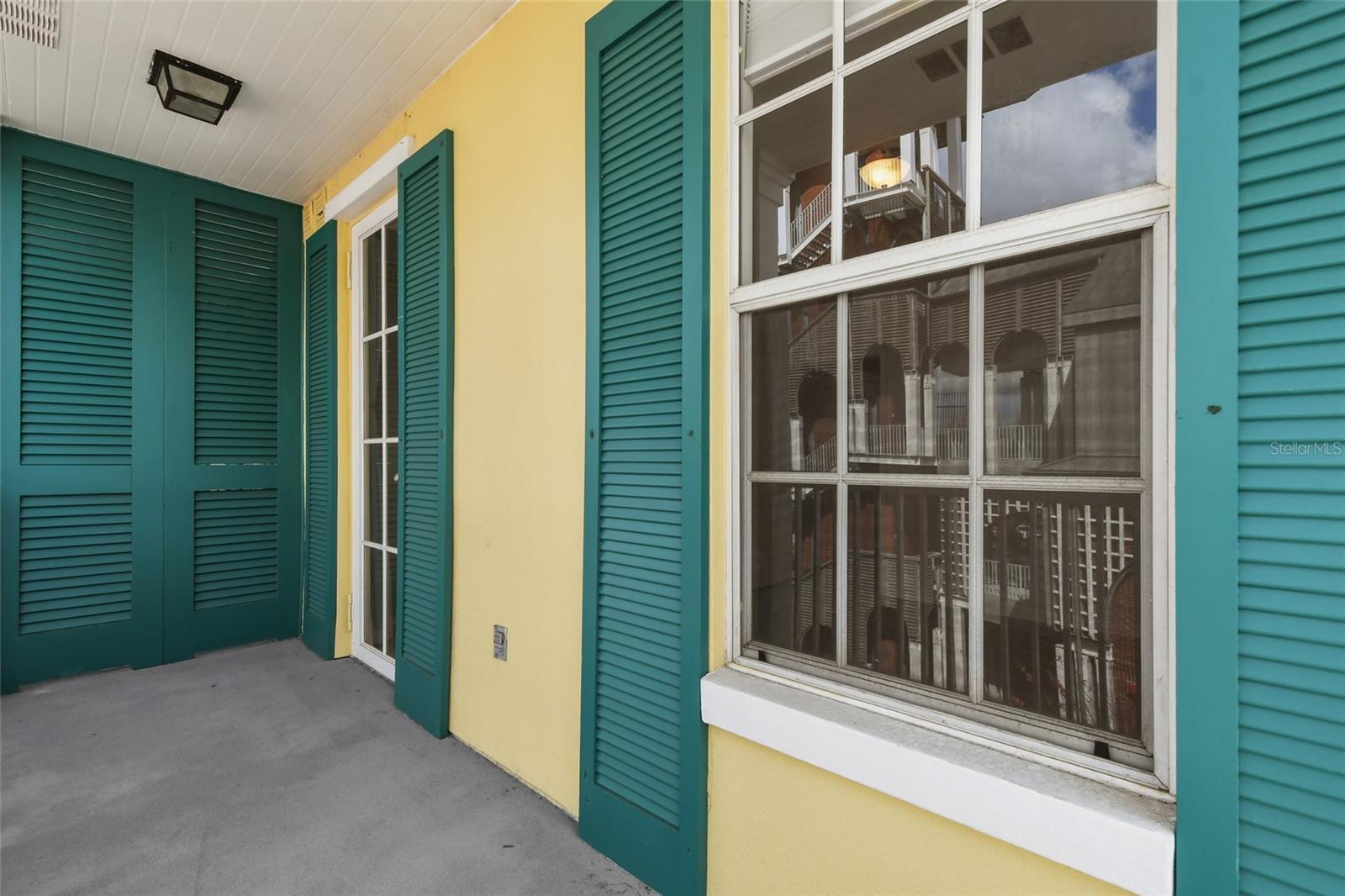 TOWN CENTER CONDOMINIUMS - Residential