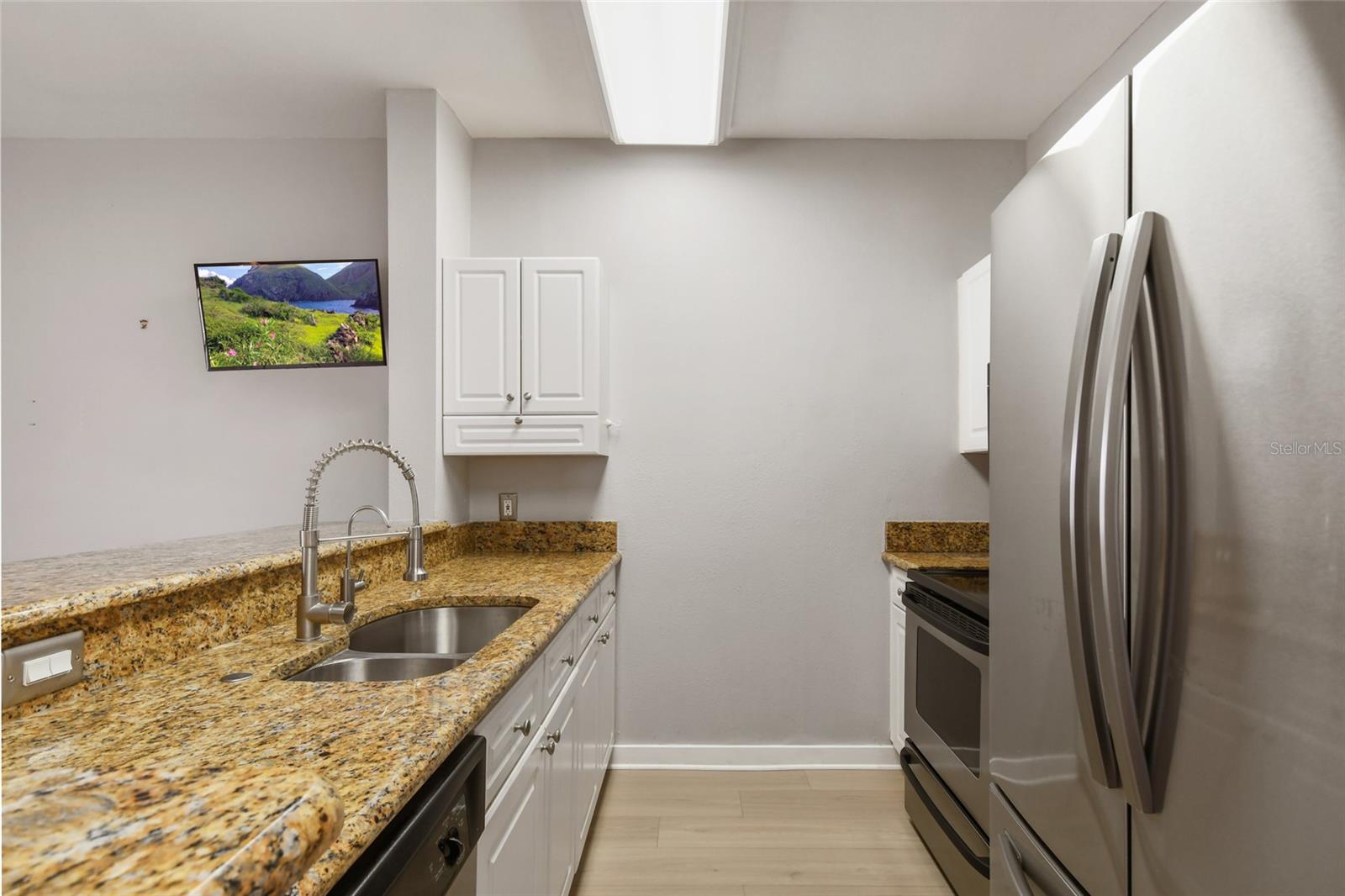 TOWN CENTER CONDOMINIUMS - Residential