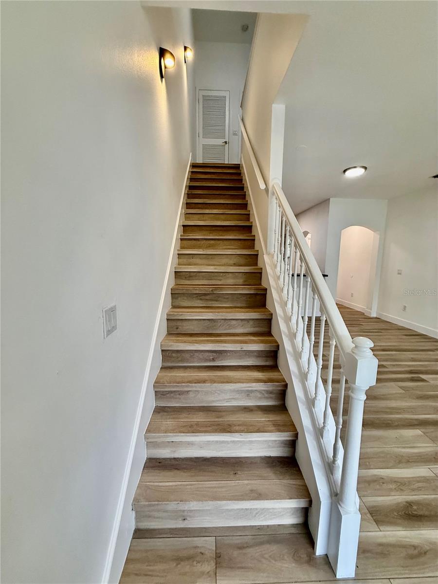 THE PROMENADE TWNHMS AT WES - Residential