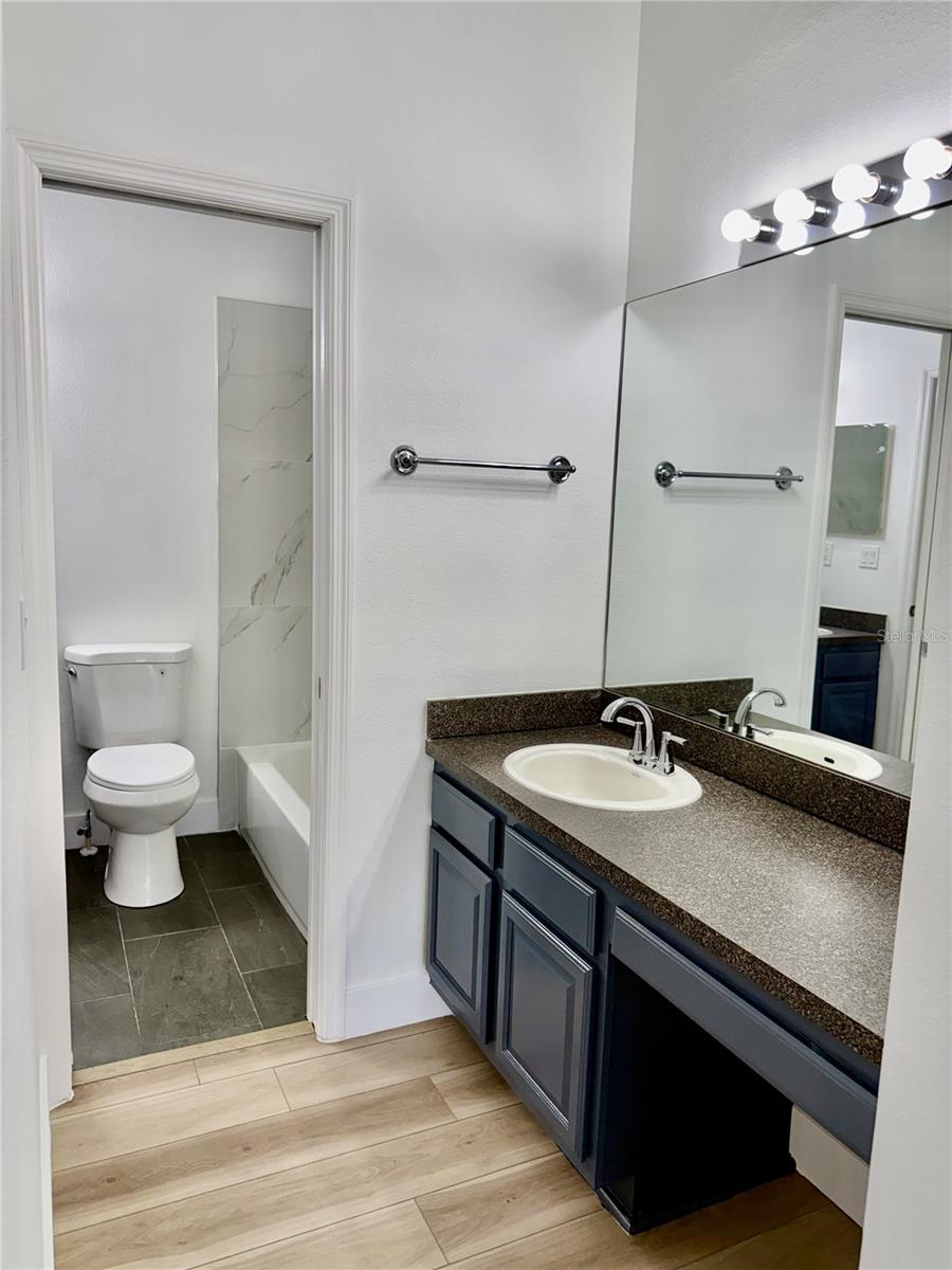 THE PROMENADE TWNHMS AT WES - Residential