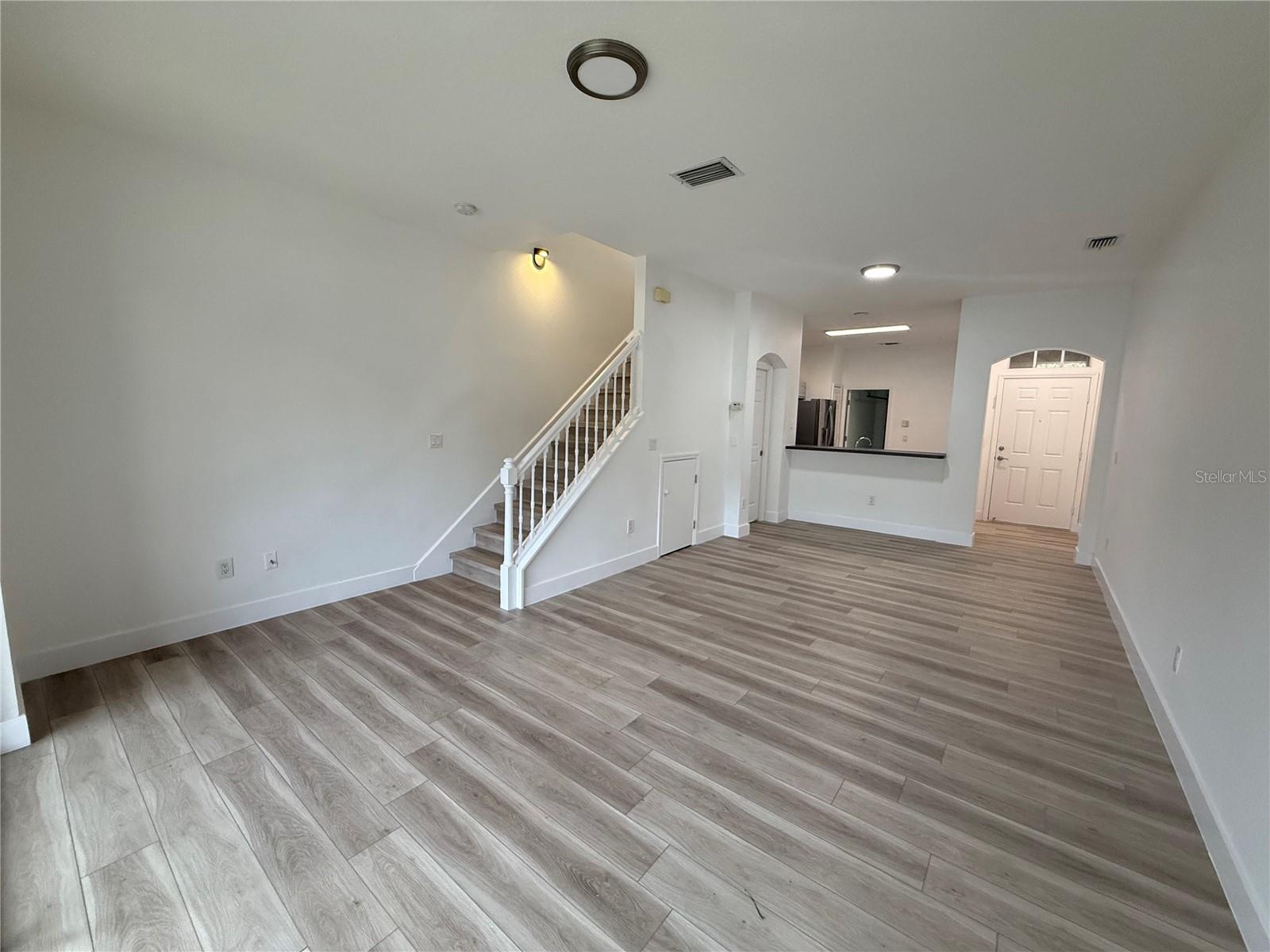 THE PROMENADE TWNHMS AT WES - Residential