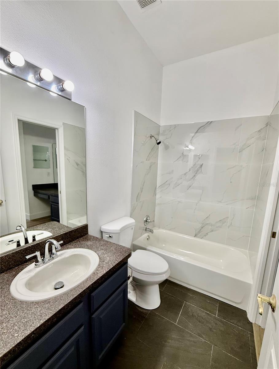 THE PROMENADE TWNHMS AT WES - Residential