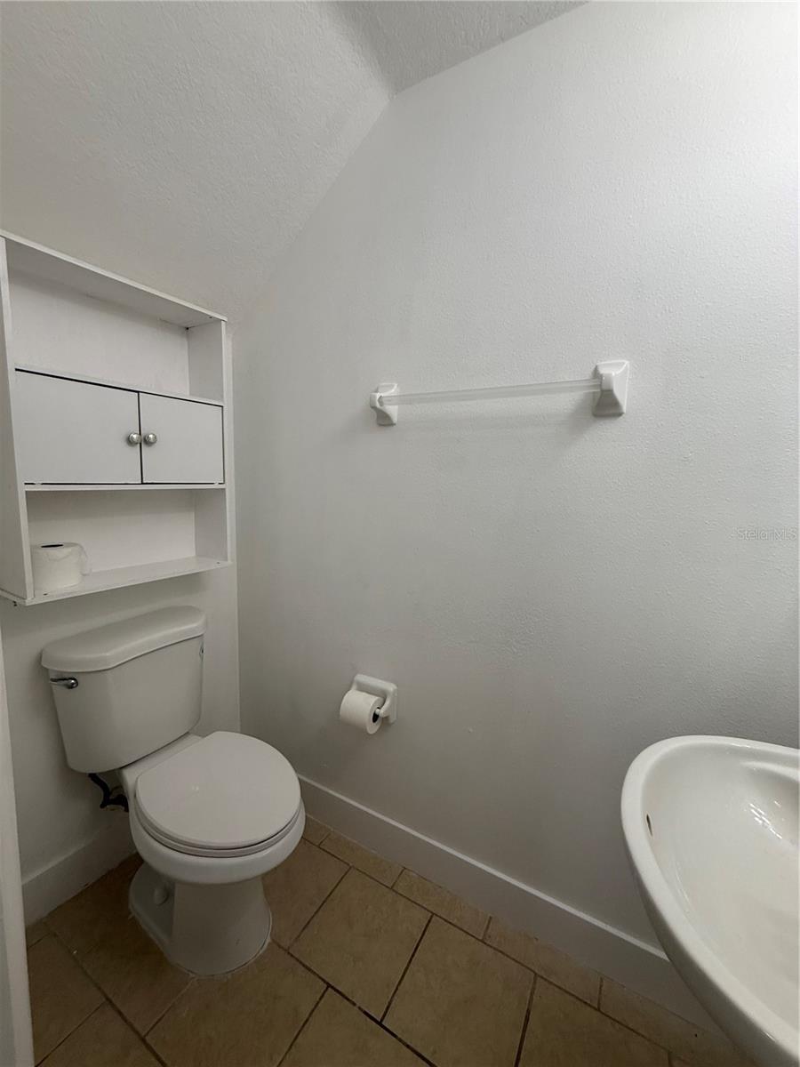 THE PROMENADE TWNHMS AT WES - Residential