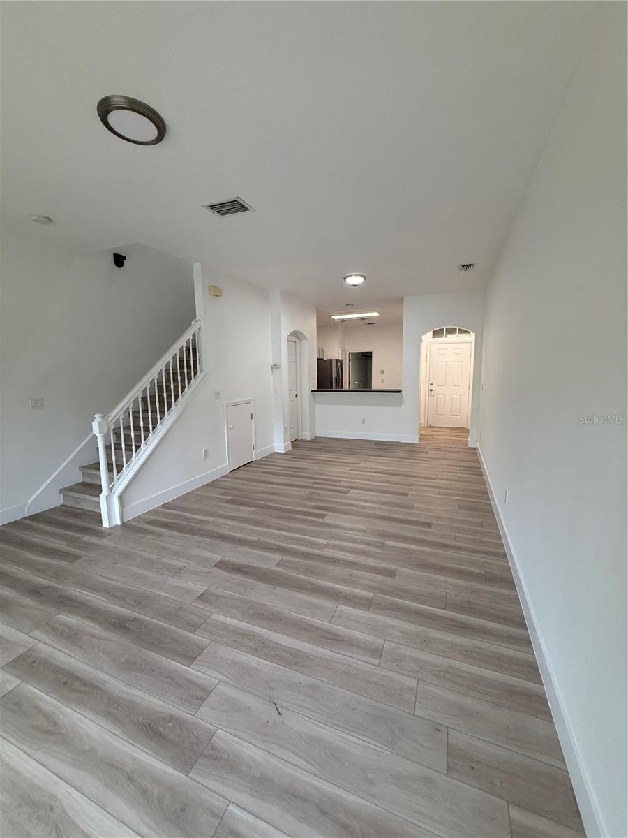 THE PROMENADE TWNHMS AT WES - Residential