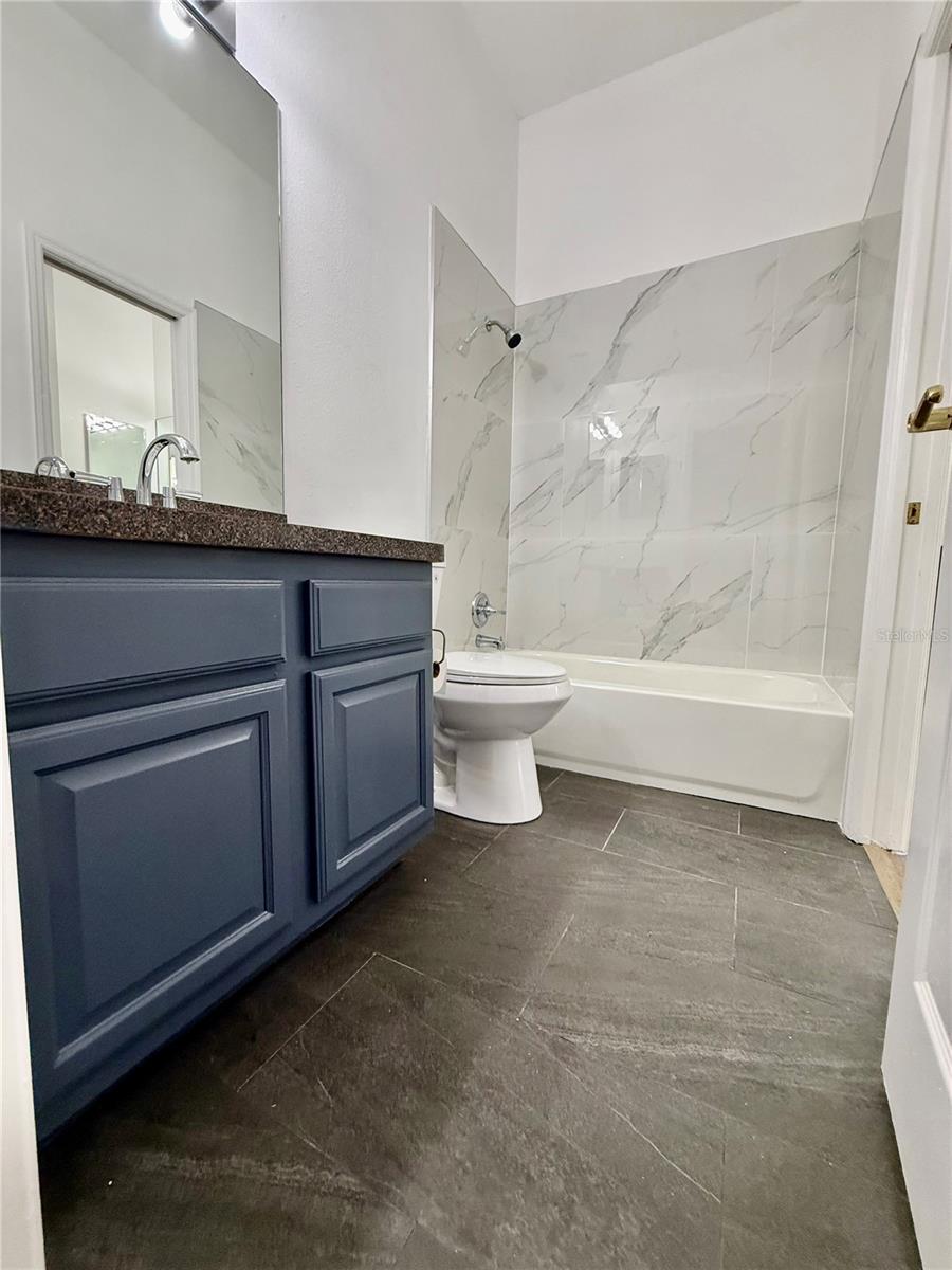 THE PROMENADE TWNHMS AT WES - Residential