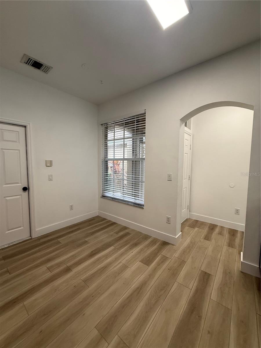 THE PROMENADE TWNHMS AT WES - Residential