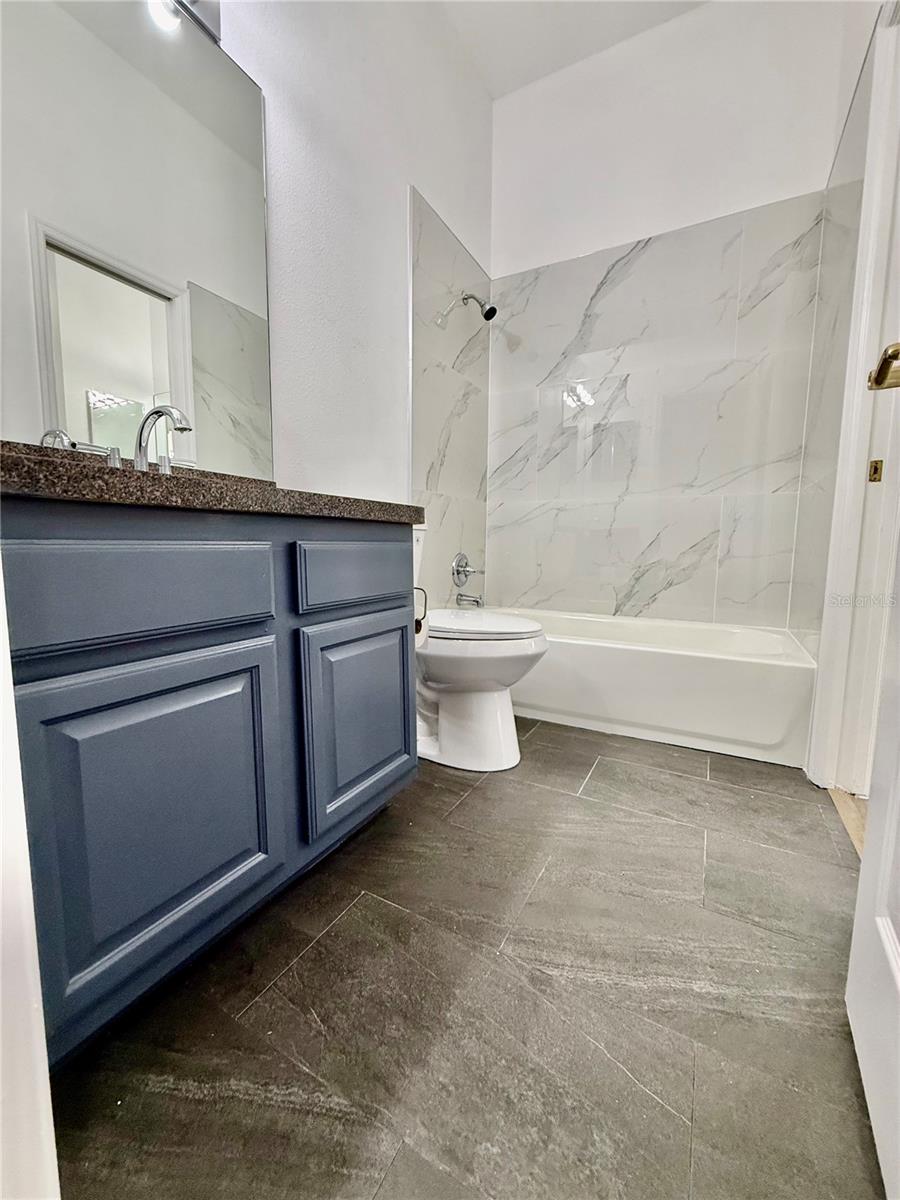 THE PROMENADE TWNHMS AT WES - Residential