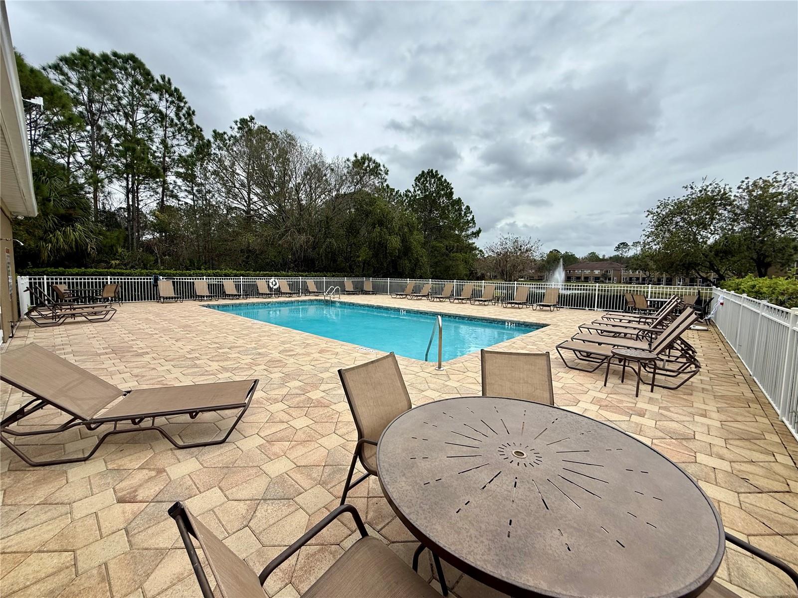 THE PROMENADE TWNHMS AT WES - Residential