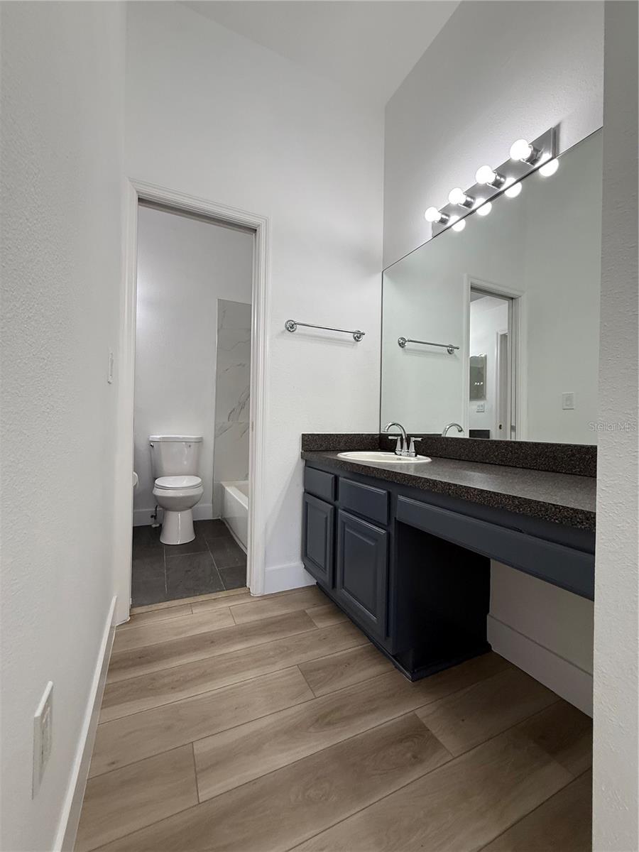 THE PROMENADE TWNHMS AT WES - Residential