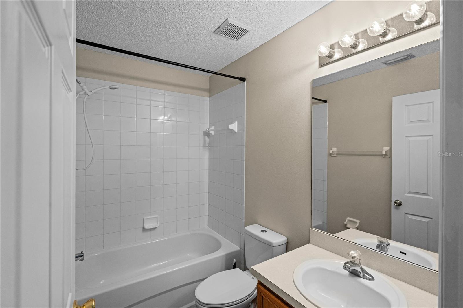 RIVERWALK AT WATERSIDE ISLAND - Residential