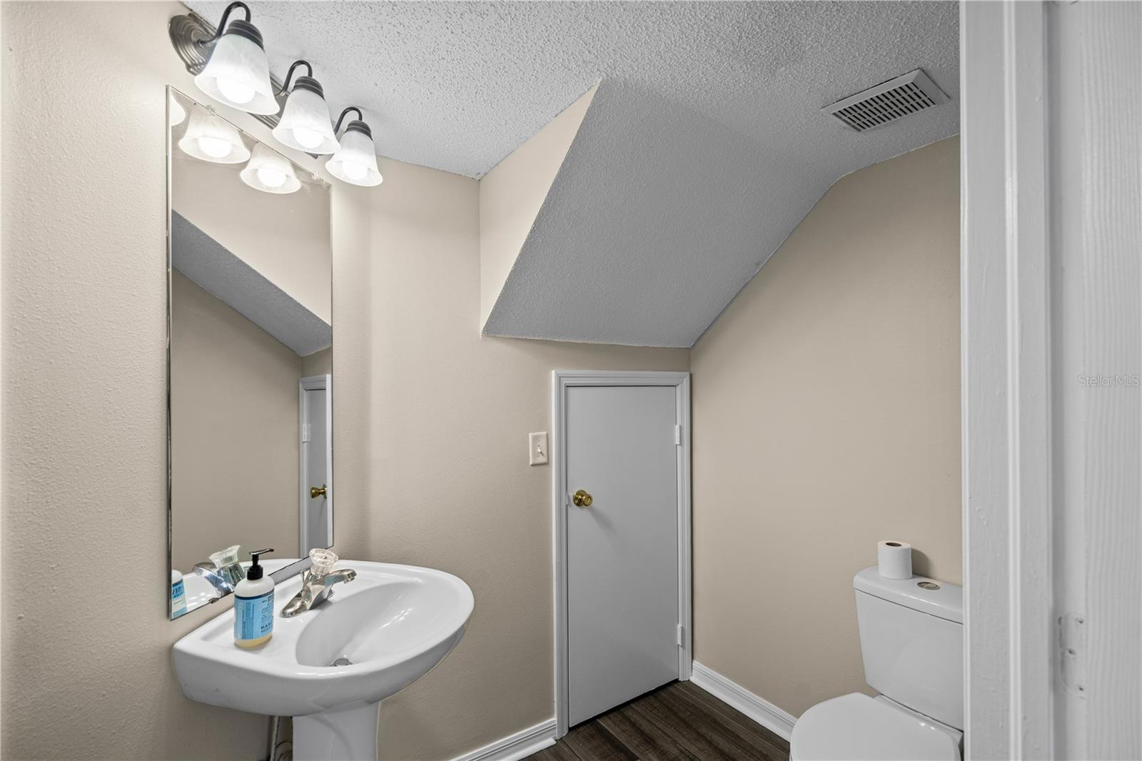 RIVERWALK AT WATERSIDE ISLAND - Residential