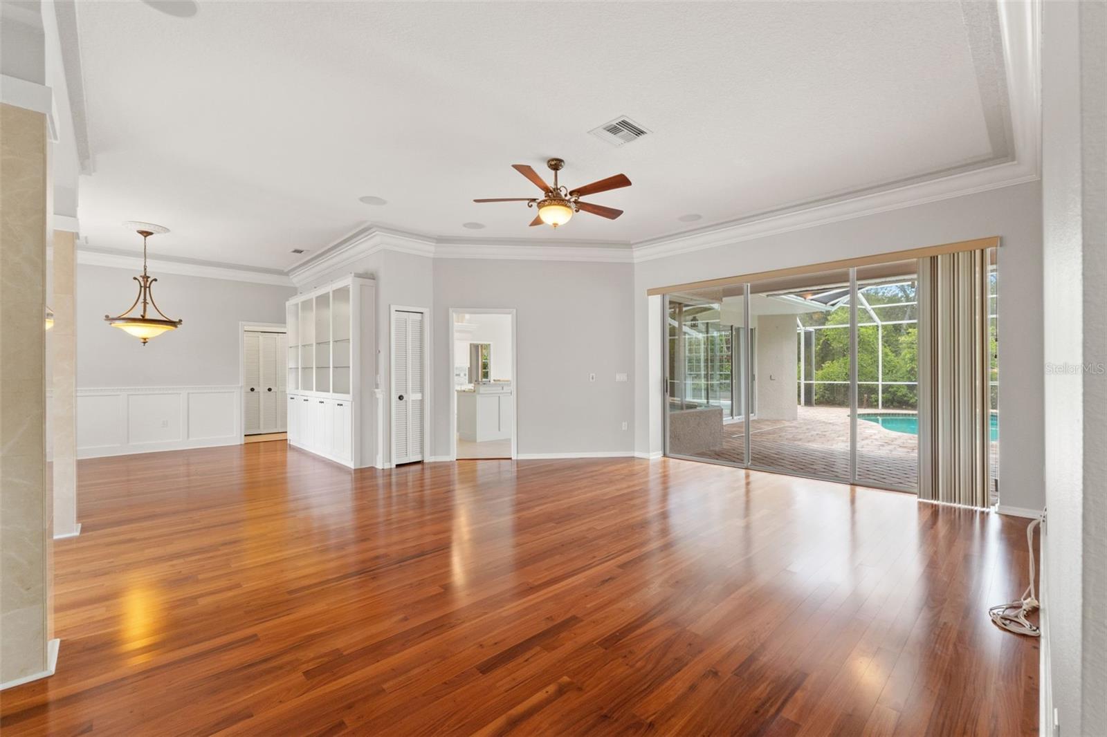 WATERS OF WEEKI WACHEE - Residential
