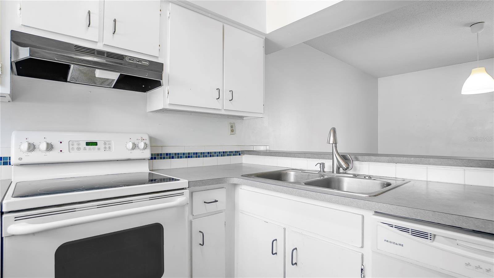 WINTER PARK WOODS CONDO - Residential
