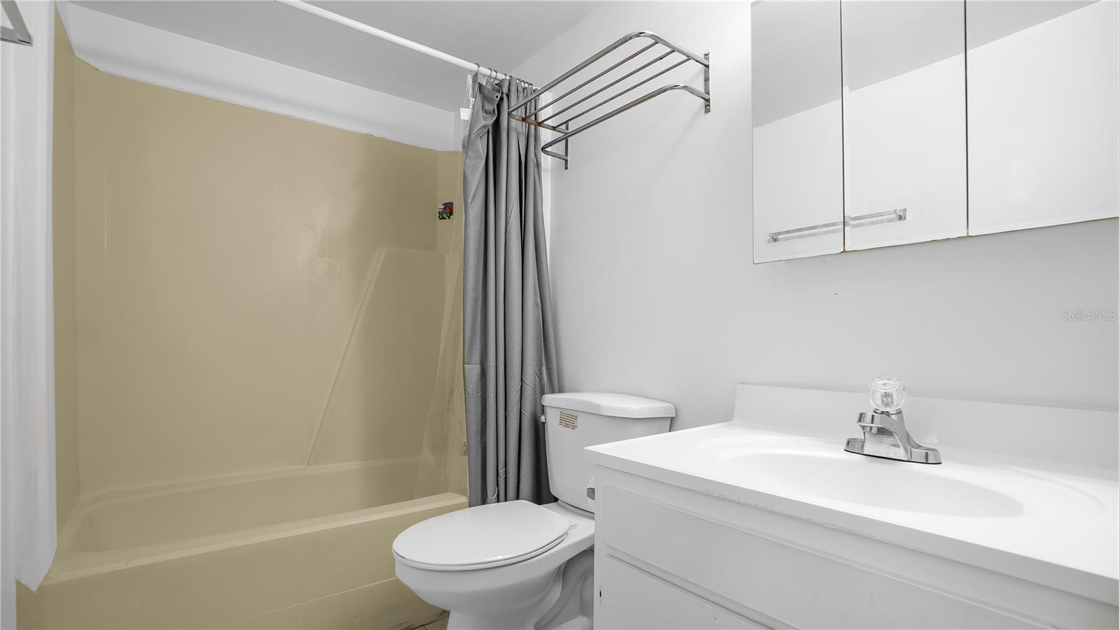 WINTER PARK WOODS CONDO - Residential