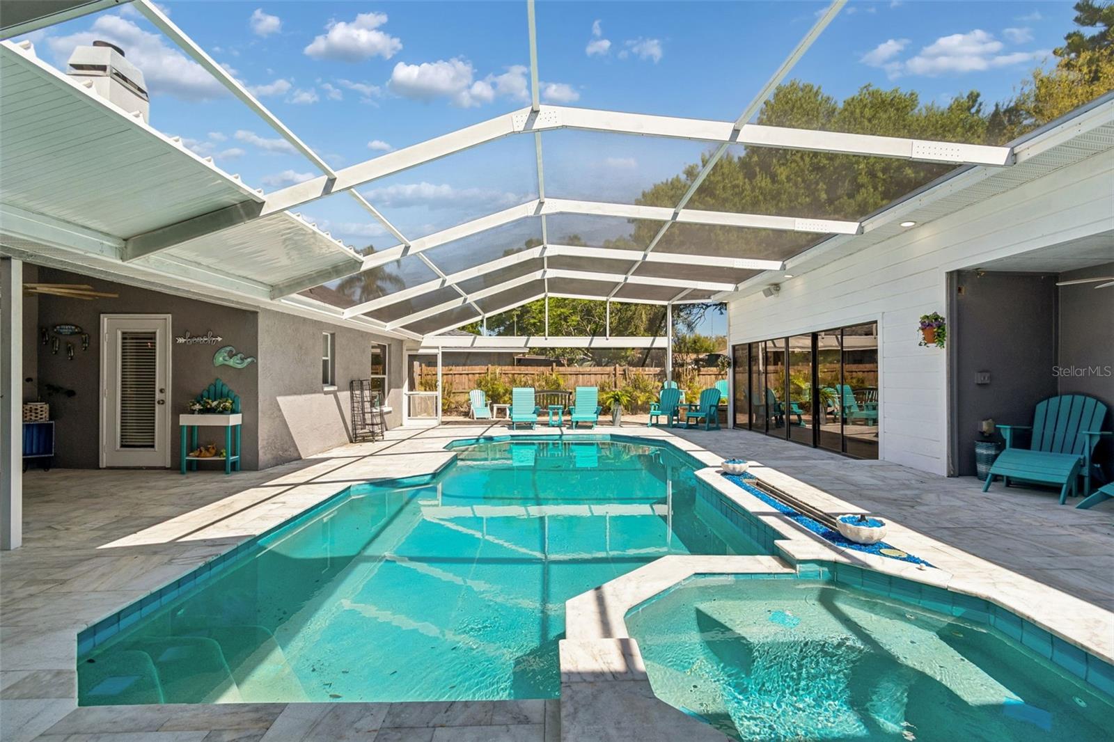 LAKE PADGETT - Residential