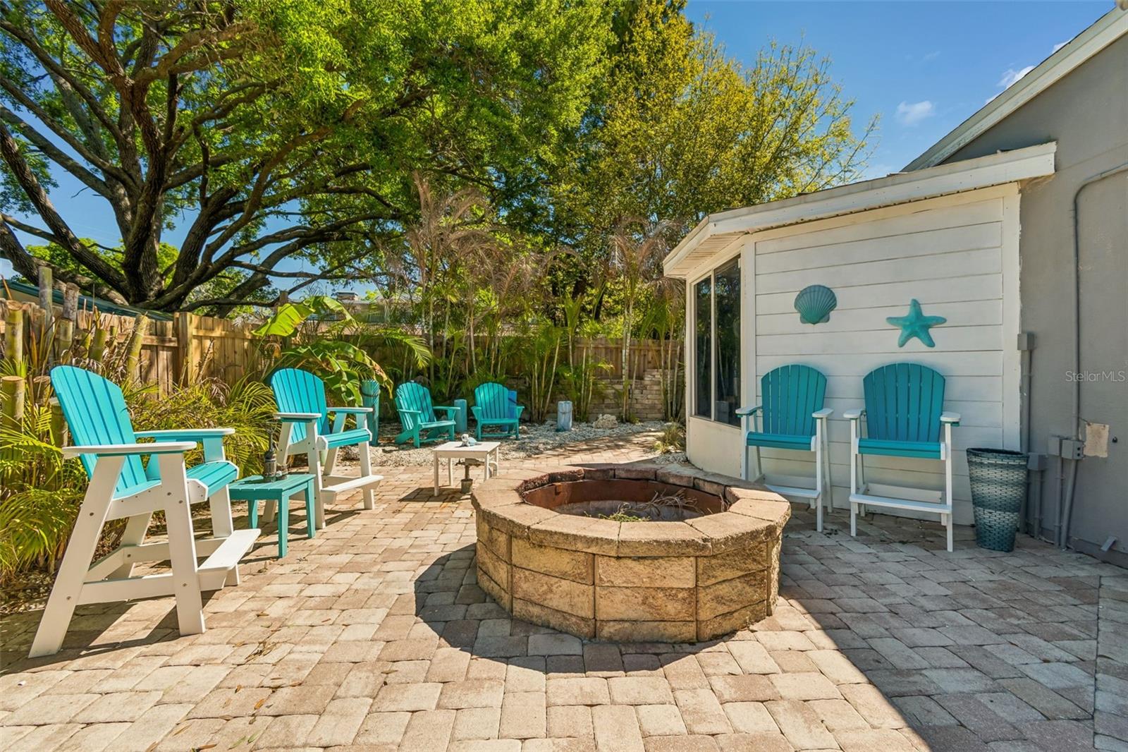 LAKE PADGETT - Residential