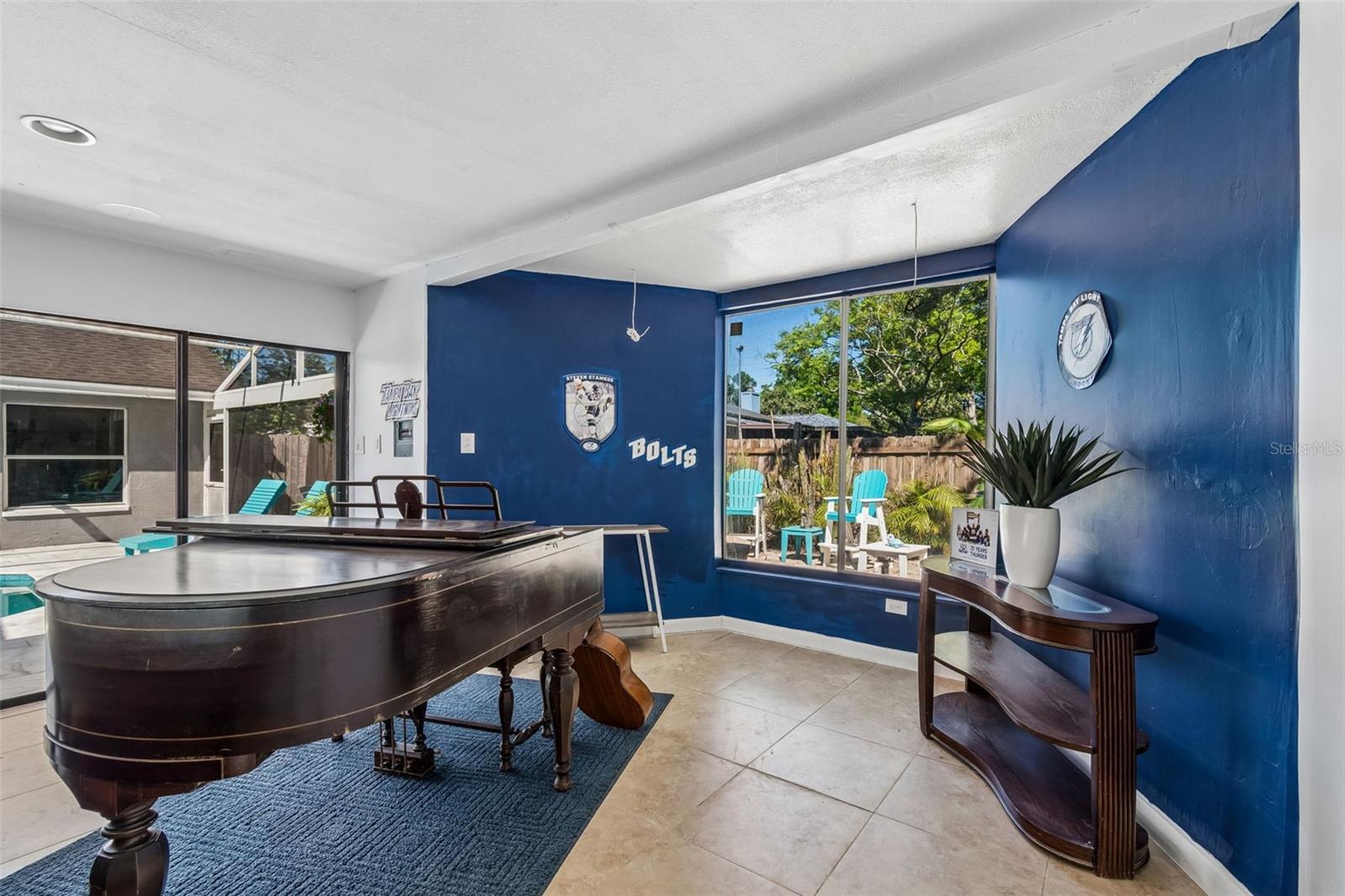 LAKE PADGETT - Residential