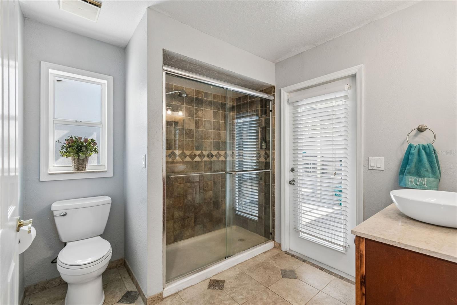 LAKE PADGETT - Residential