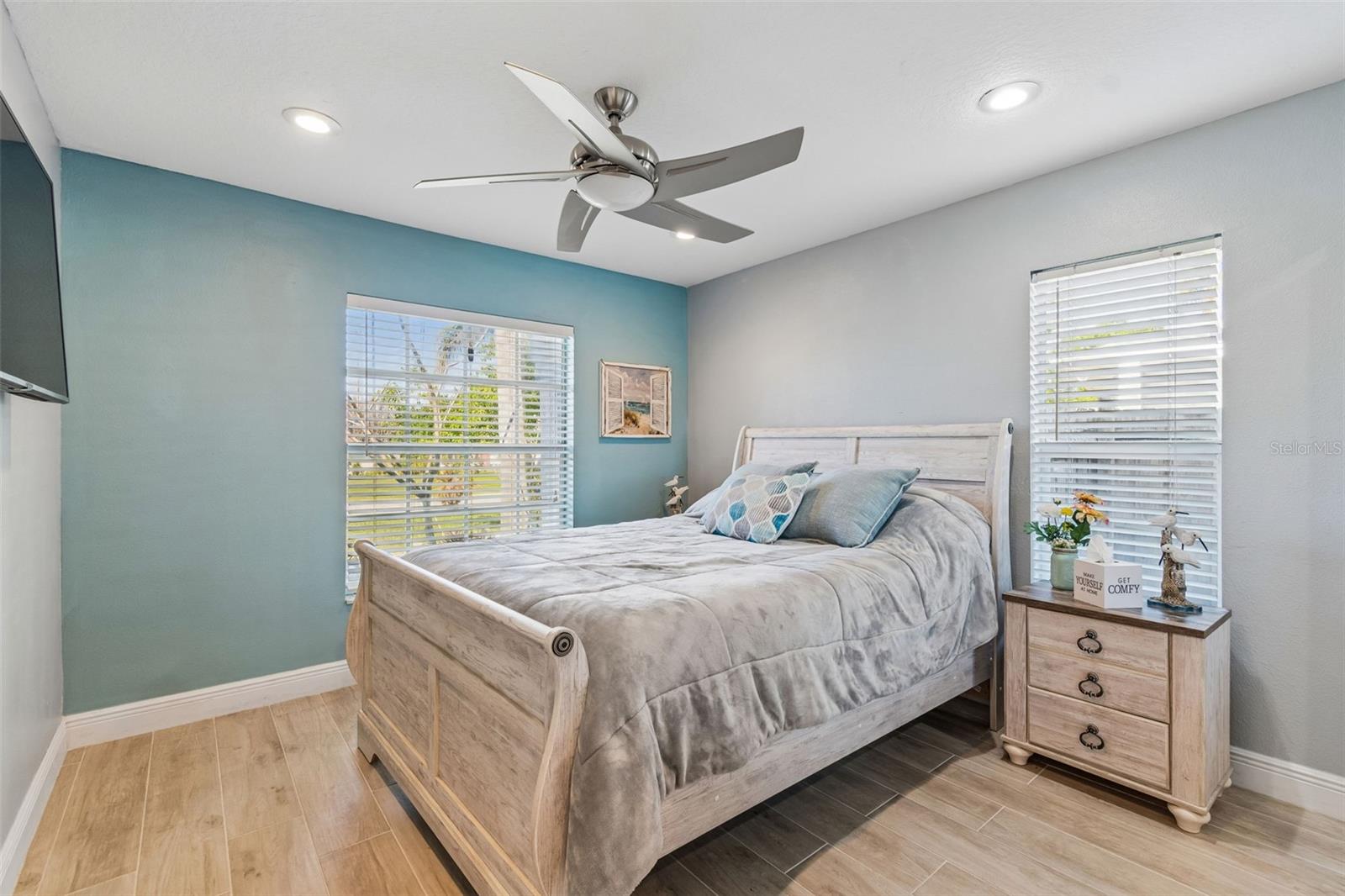 LAKE PADGETT - Residential