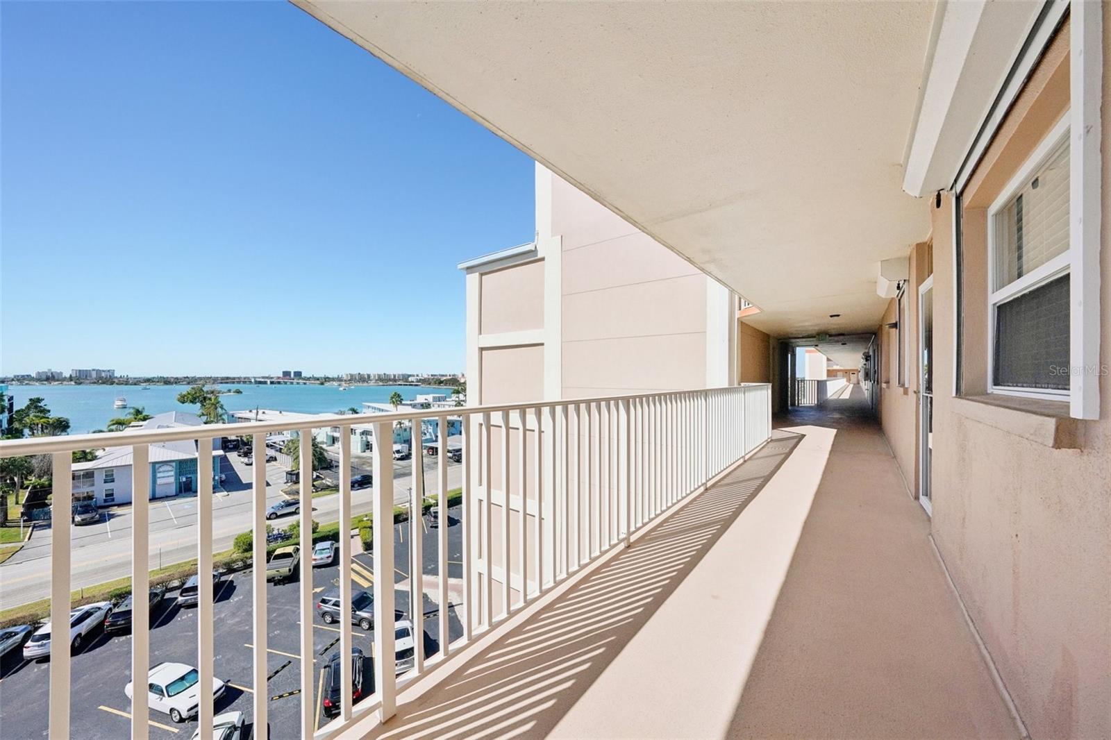 1847 SHORE DRIVE S 711
