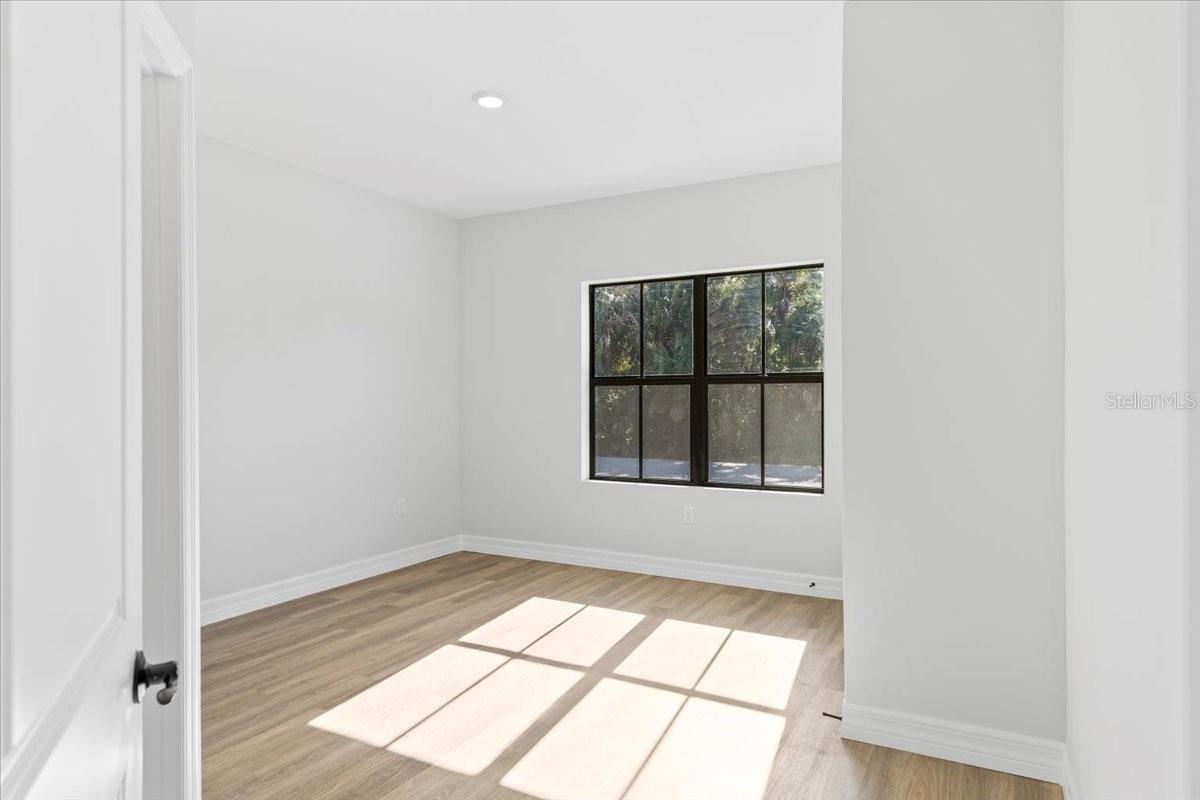 4313 APPLETON TERRACE