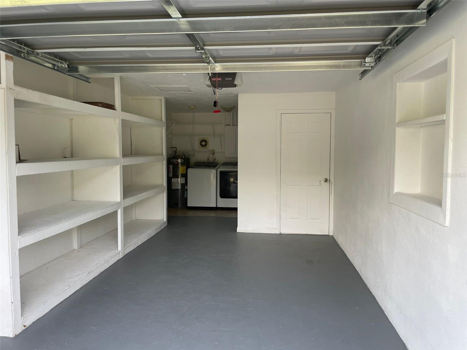 BEVERLY HILLS UNIT 05 - Residential Lease