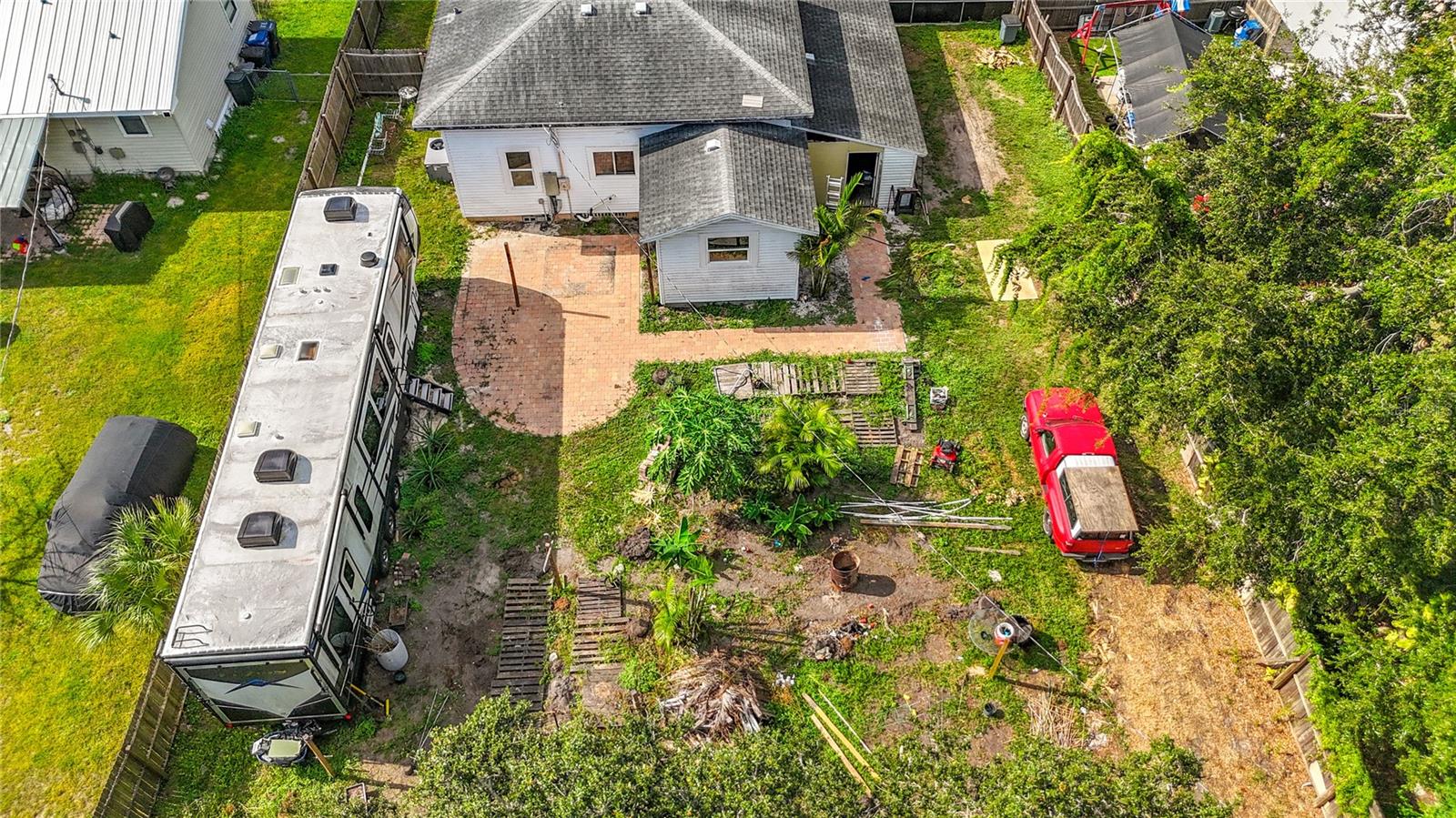 PALMETTO COUNTRY CLUB ESTATES FIRST UNIT - Residential