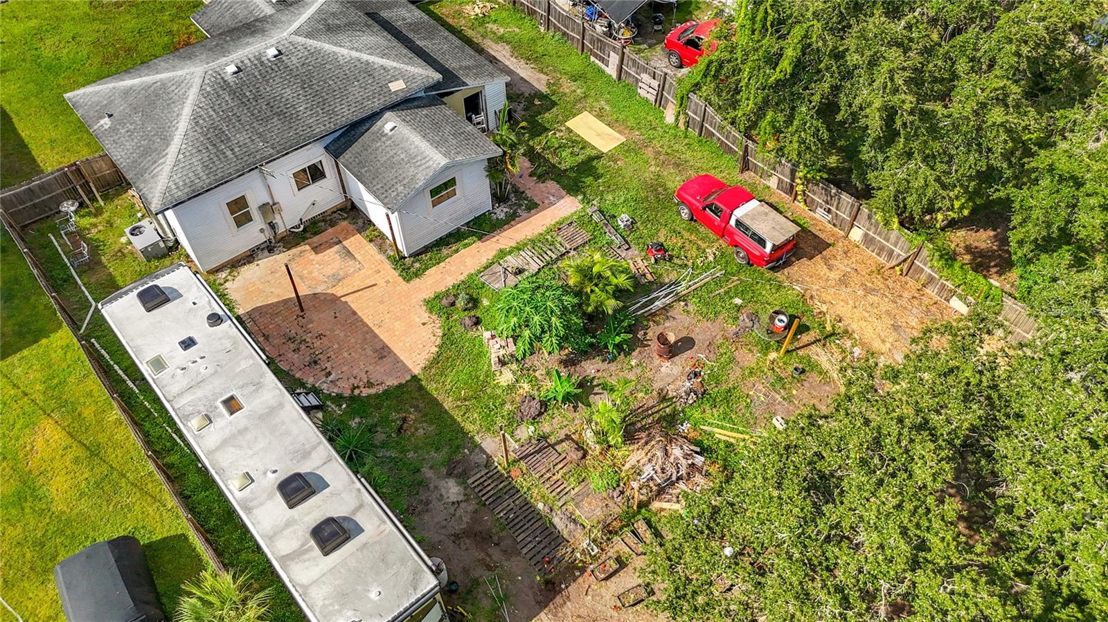 PALMETTO COUNTRY CLUB ESTATES FIRST UNIT - Residential