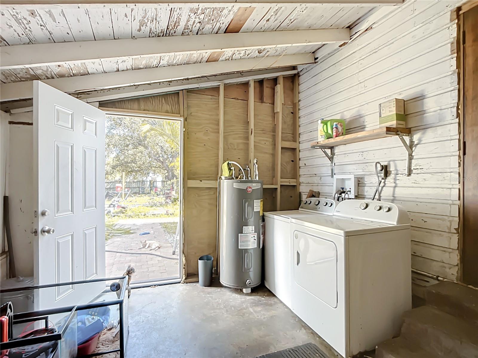 PALMETTO COUNTRY CLUB ESTATES FIRST UNIT - Residential