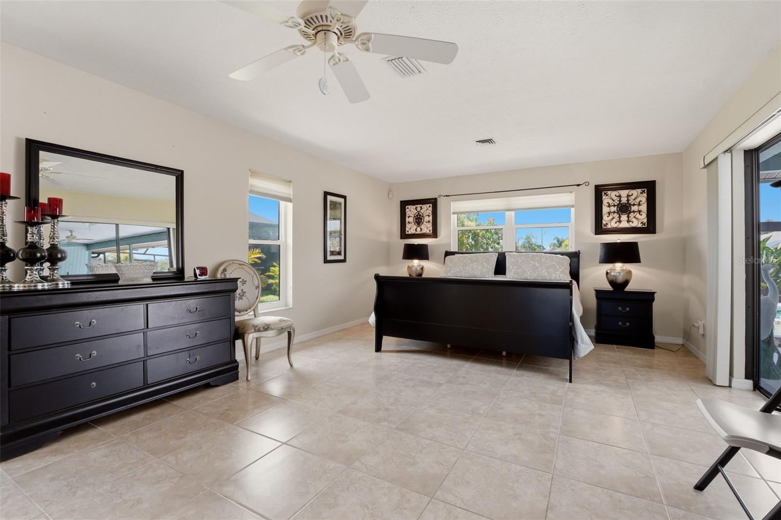 ROTONDA WEST PEBBLE BEACH - Residential