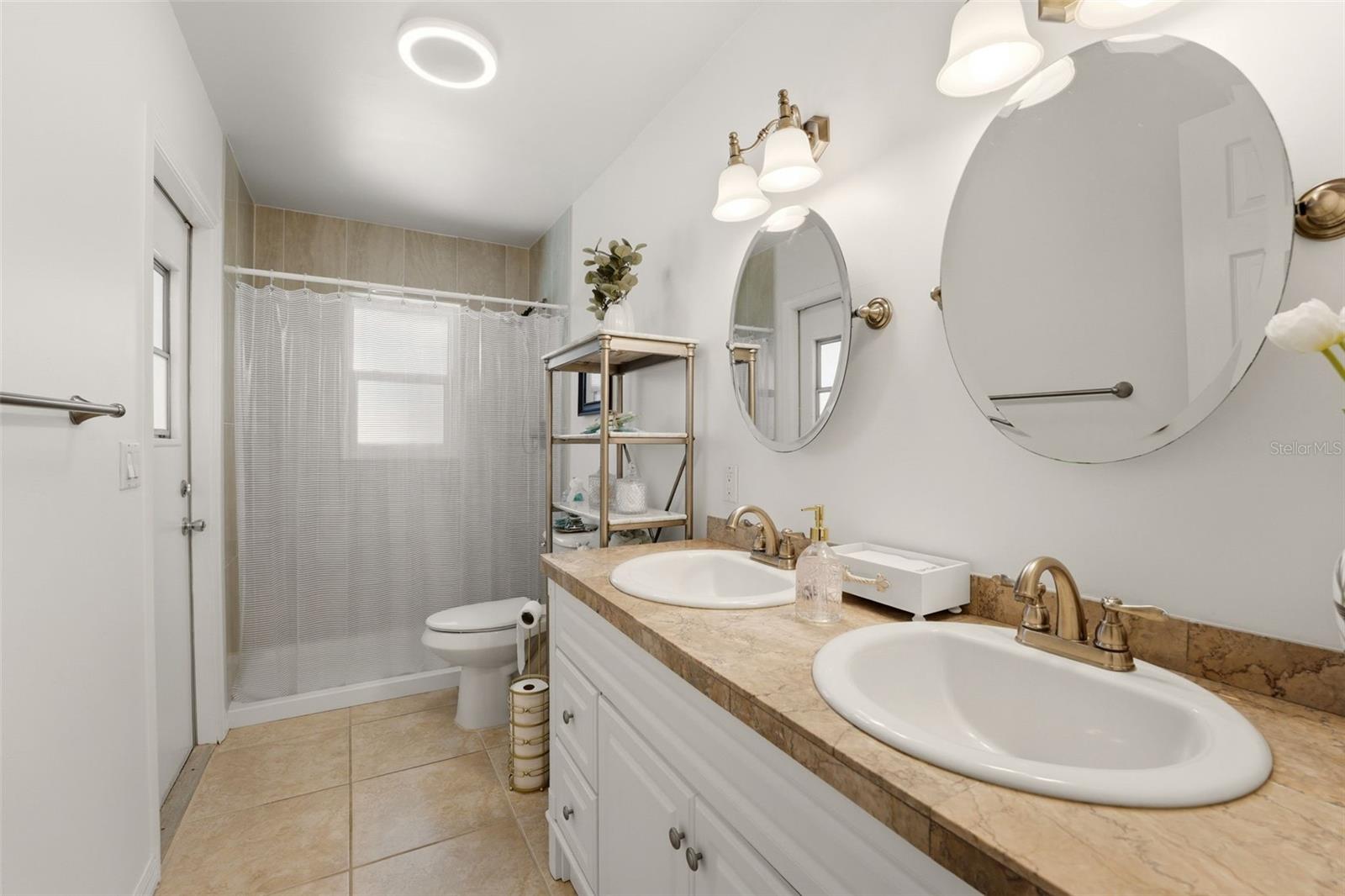 ROTONDA WEST PEBBLE BEACH - Residential