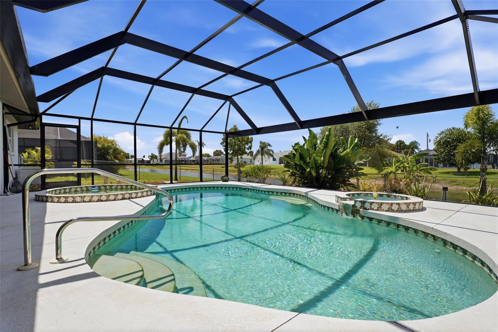 ROTONDA WEST PEBBLE BEACH - Residential