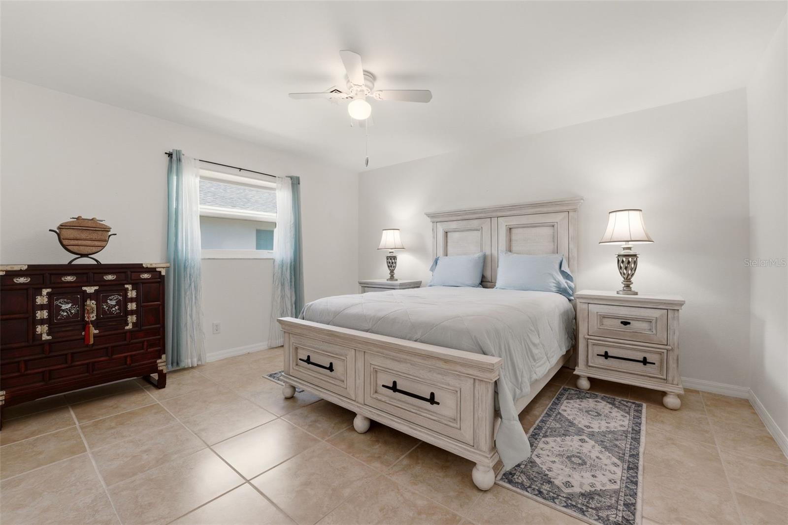 ROTONDA WEST PEBBLE BEACH - Residential