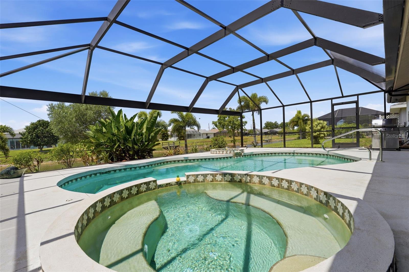 ROTONDA WEST PEBBLE BEACH - Residential
