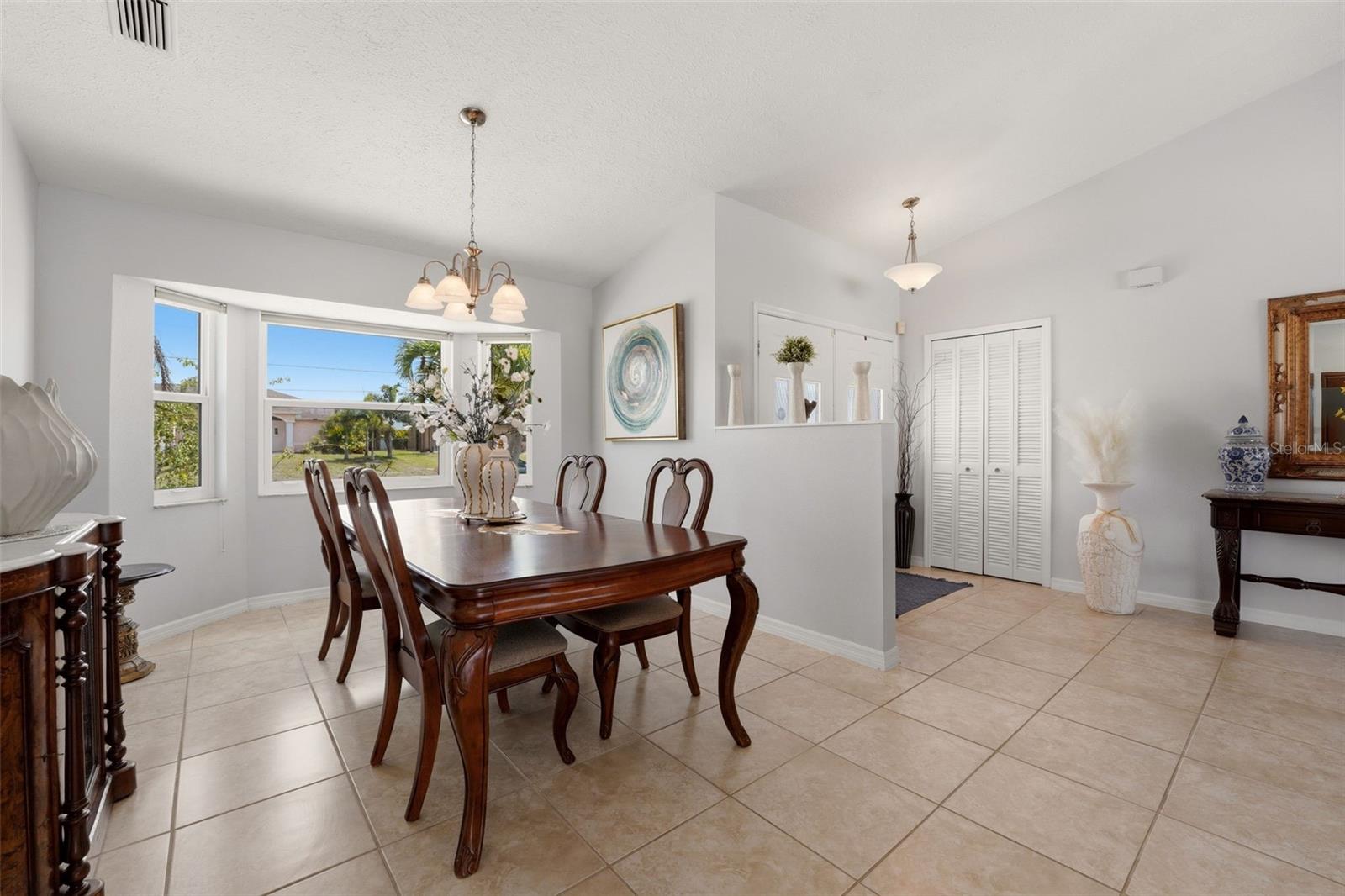 ROTONDA WEST PEBBLE BEACH - Residential