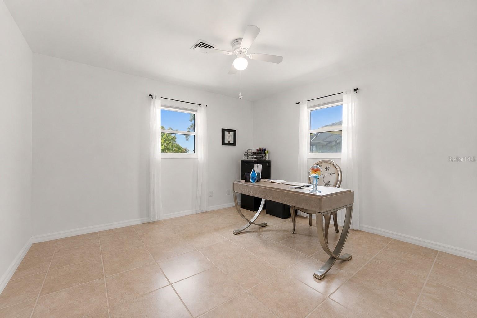 ROTONDA WEST PEBBLE BEACH - Residential