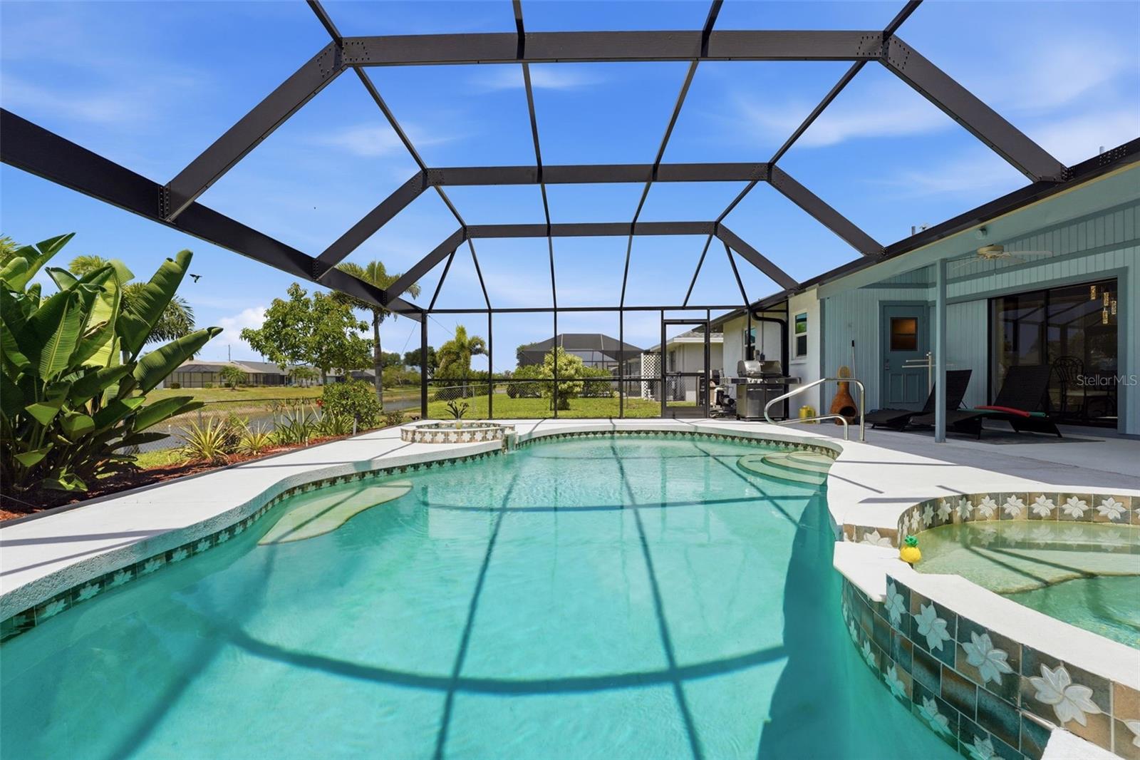ROTONDA WEST PEBBLE BEACH - Residential