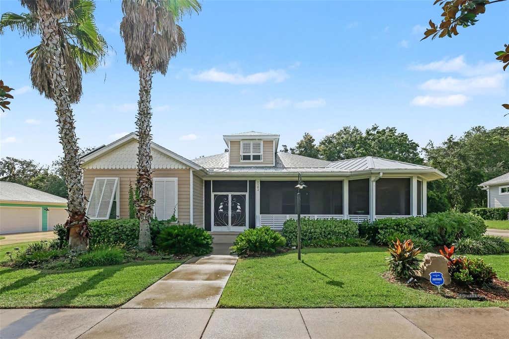 Photo of 1182 Fiesta Key Circle, Lady Lake, FL 32159 (MLS # L4964460)