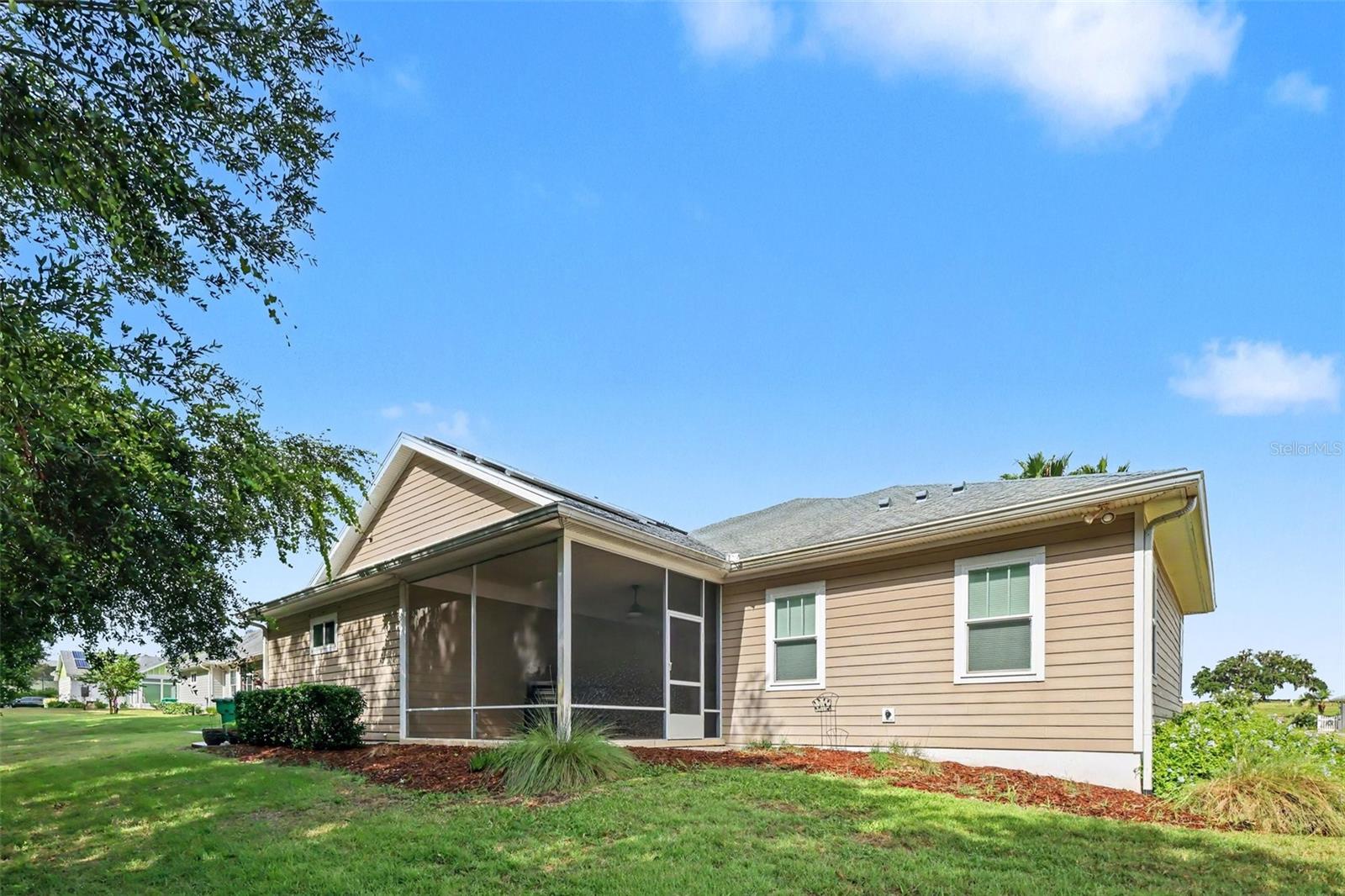 1182 FIESTA KEY CIRCLE